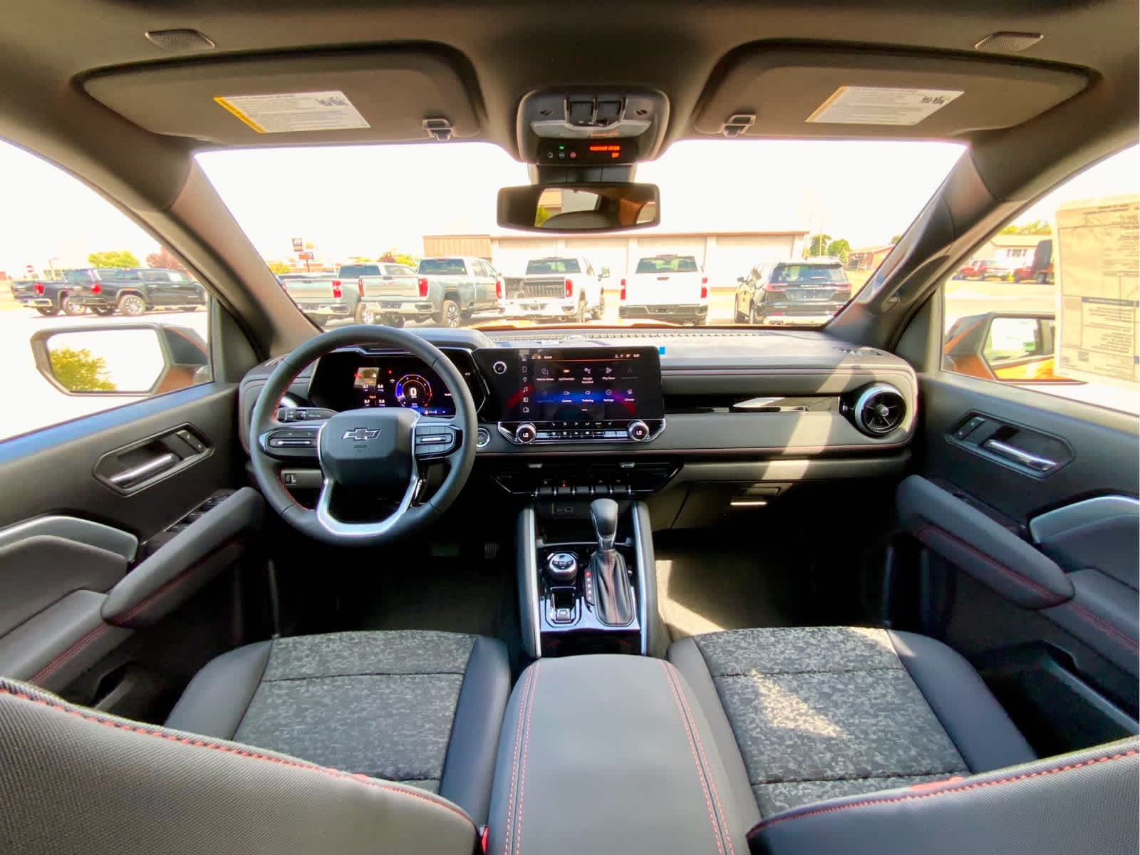 Thumbnail: 2026 Chevrolet Colorado - 35