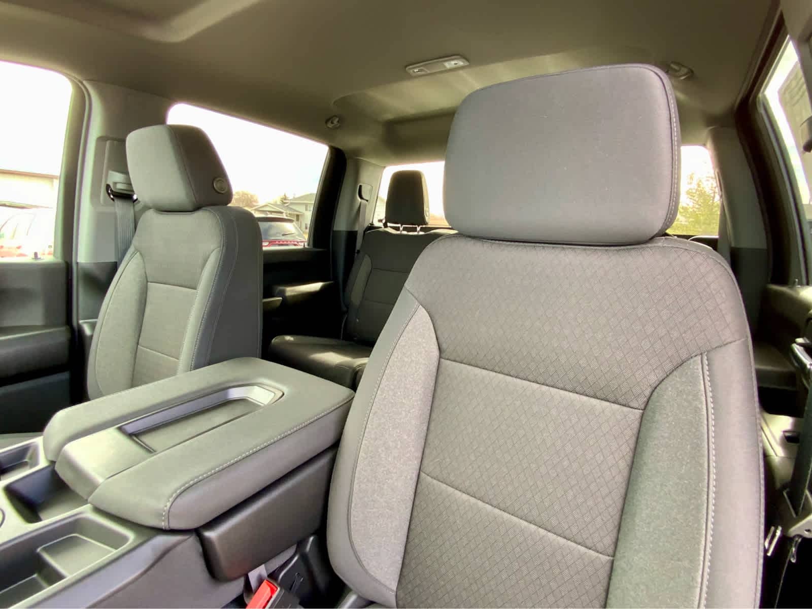 Thumbnail: 2026 Chevrolet Silverado 2500 - 31