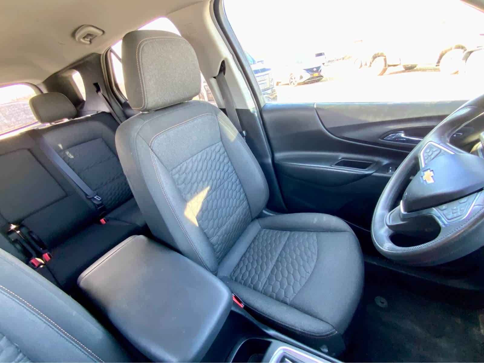 Thumbnail: 2020 Chevrolet Equinox - 24