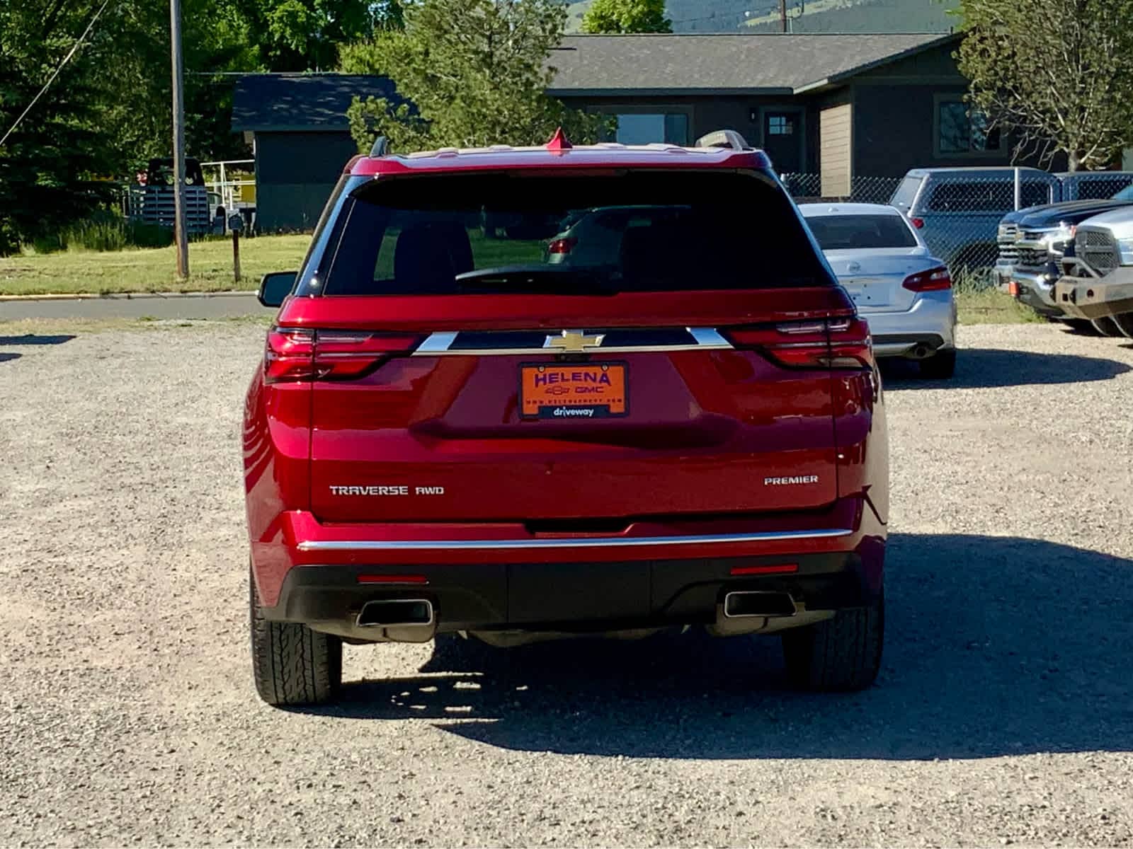 Thumbnail: 2023 Chevrolet Traverse - 3