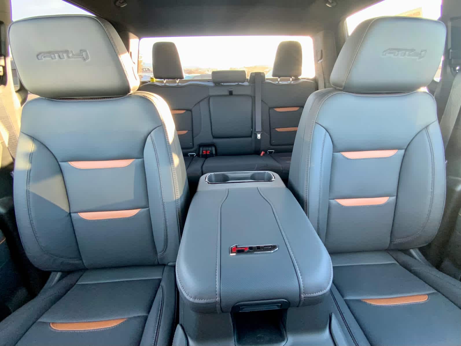 Thumbnail: 2026 GMC Sierra 2500 - 33