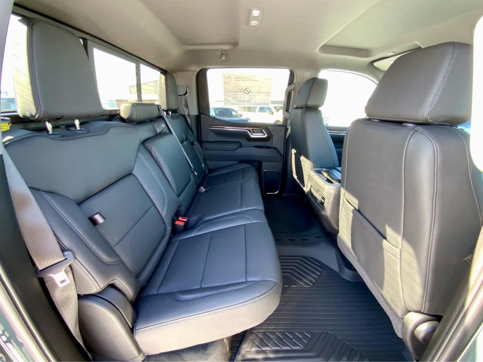 Thumbnail: 2026 Chevrolet Silverado 1500 - 26