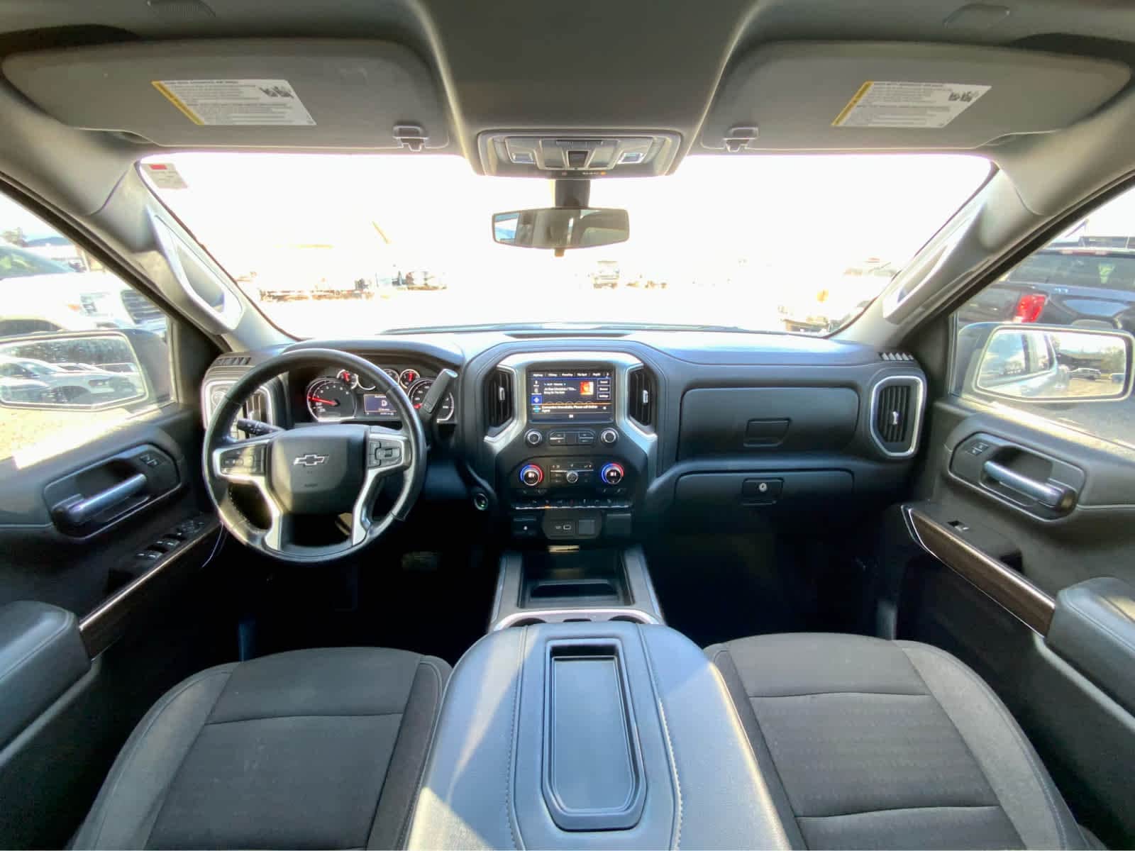 Thumbnail: 2021 Chevrolet Silverado 1500 - 32