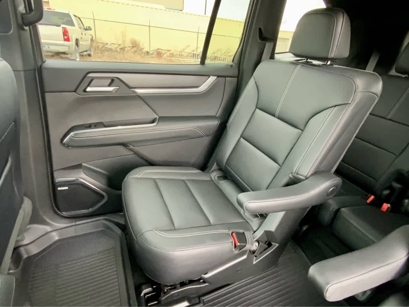 Thumbnail: 2026 GMC Acadia - 29