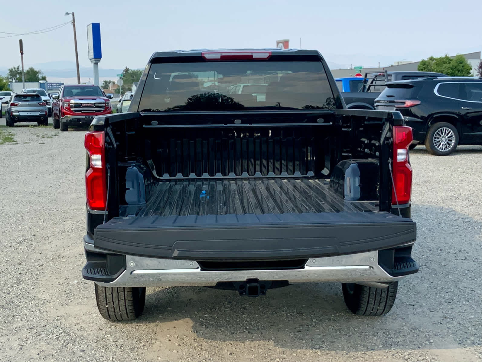 Thumbnail: 2026 Chevrolet Silverado 1500 - 19