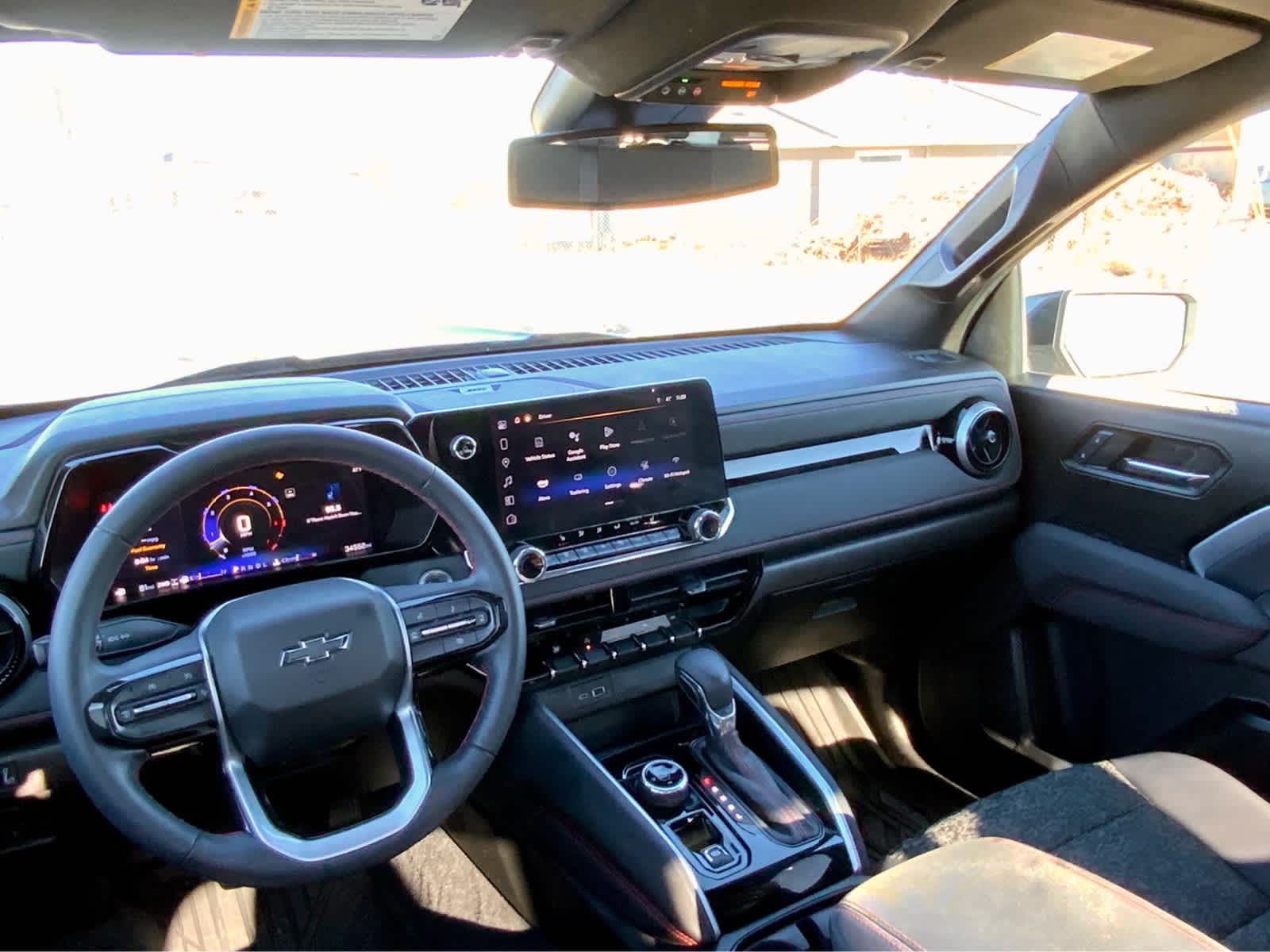 Thumbnail: 2024 Chevrolet Colorado - 38