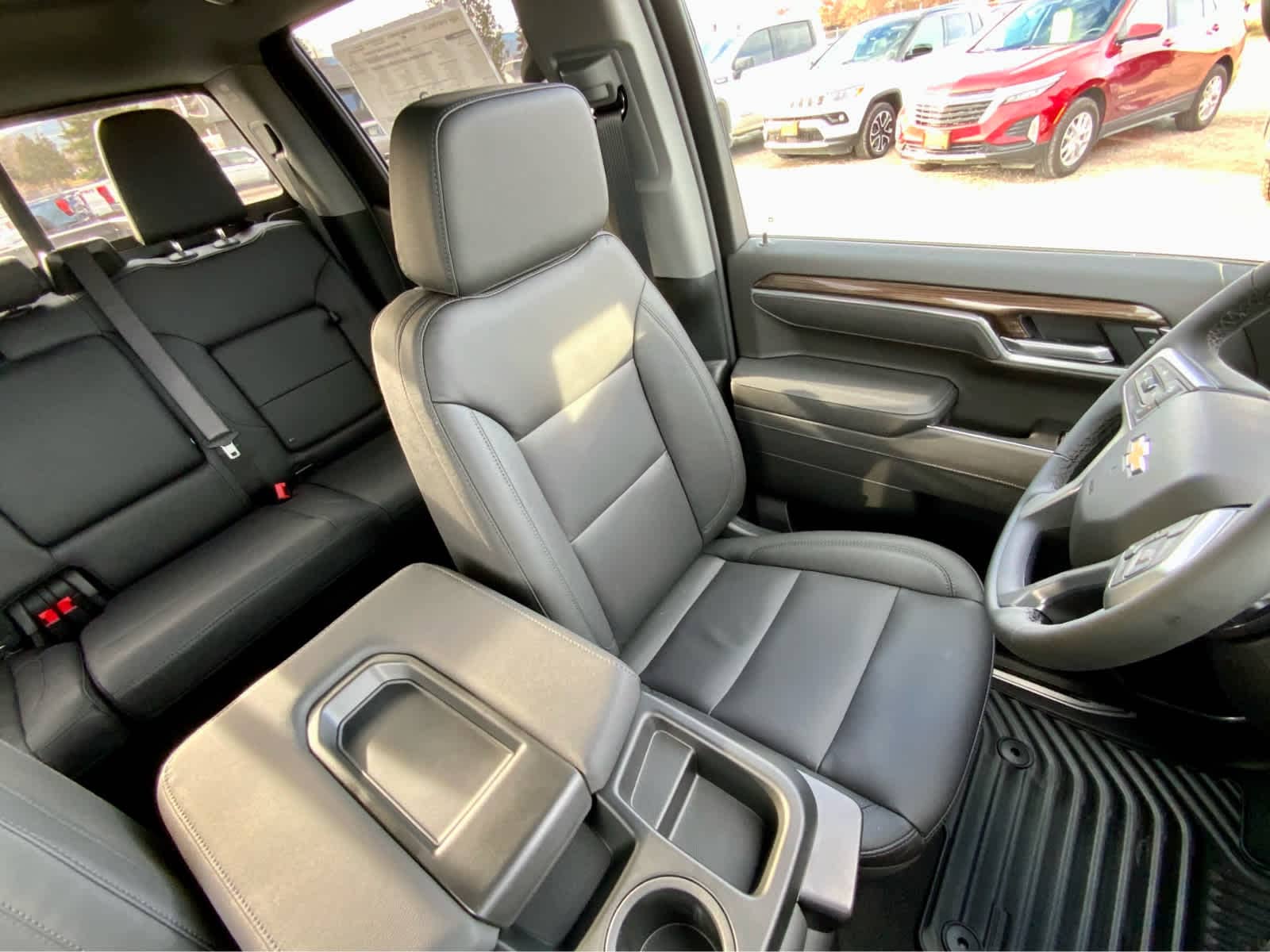 Thumbnail: 2026 Chevrolet Silverado 1500 - 33