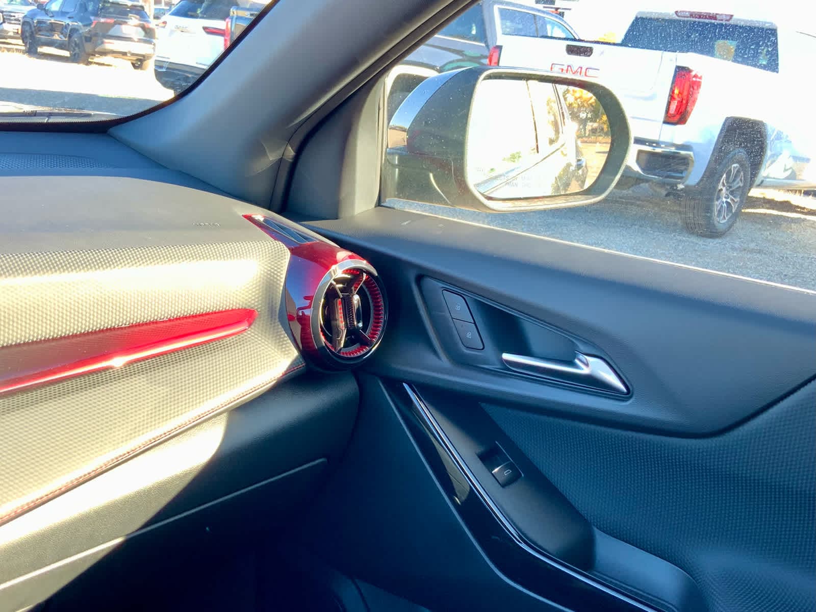 Thumbnail: 2026 Chevrolet Equinox - 36