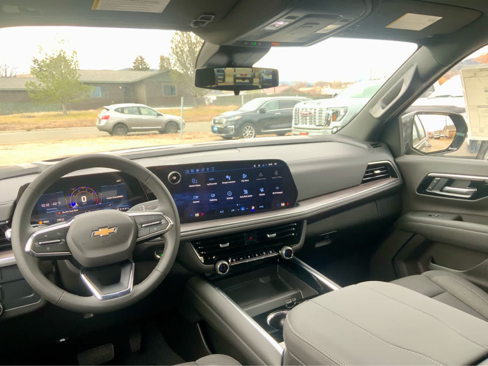 Thumbnail: 2026 Chevrolet Suburban - 34