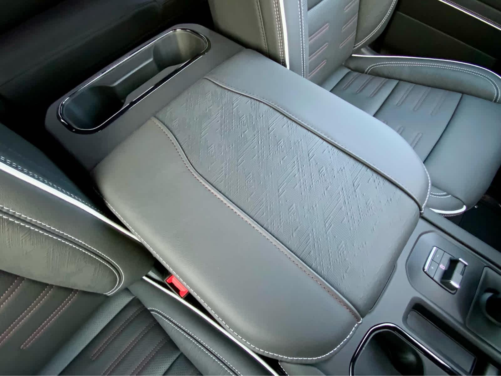 Thumbnail: 2026 GMC Sierra 1500 - 36