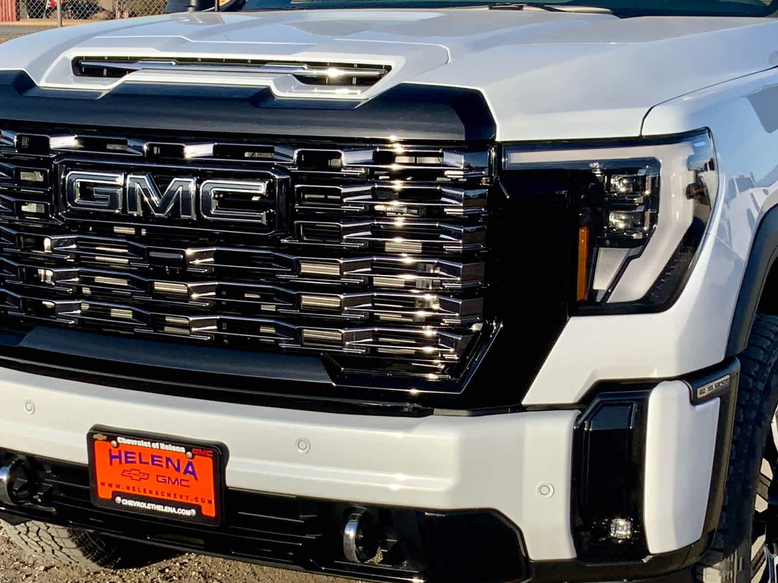 Thumbnail: 2026 GMC Sierra 2500 - 13