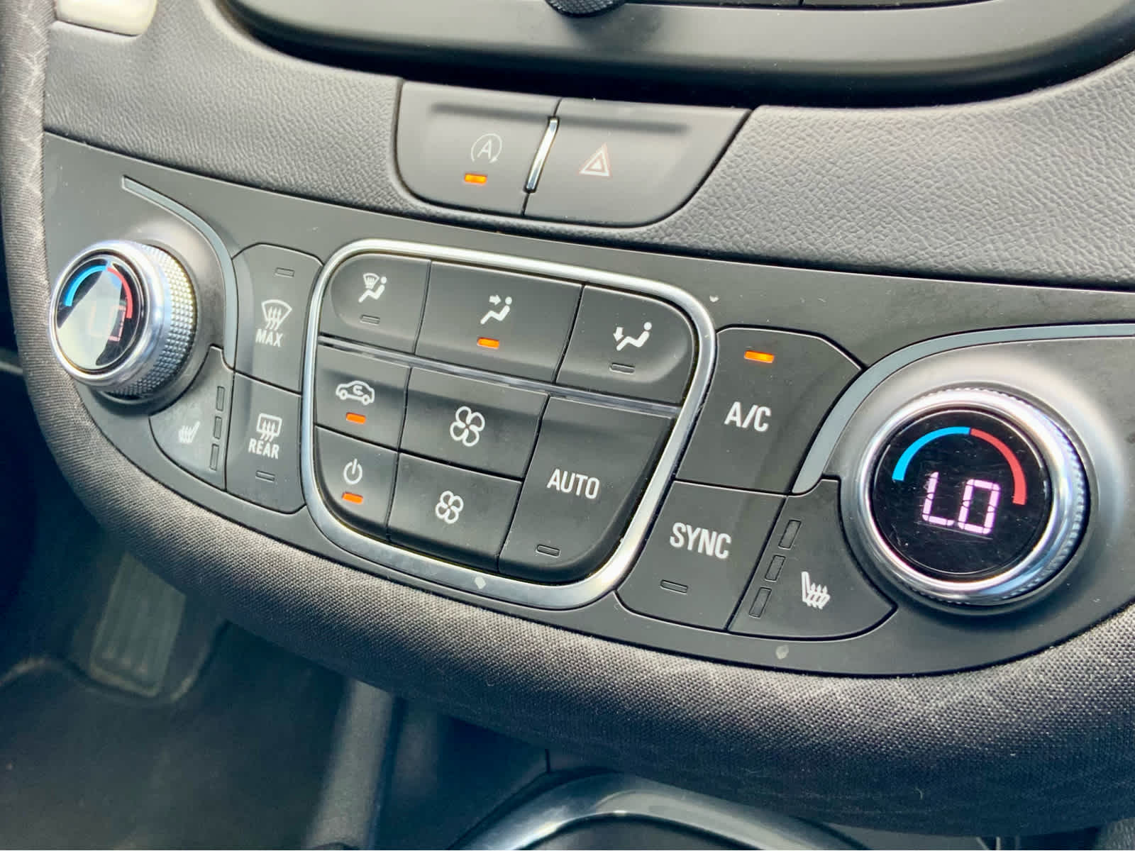 Thumbnail: 2023 Chevrolet Malibu - 43