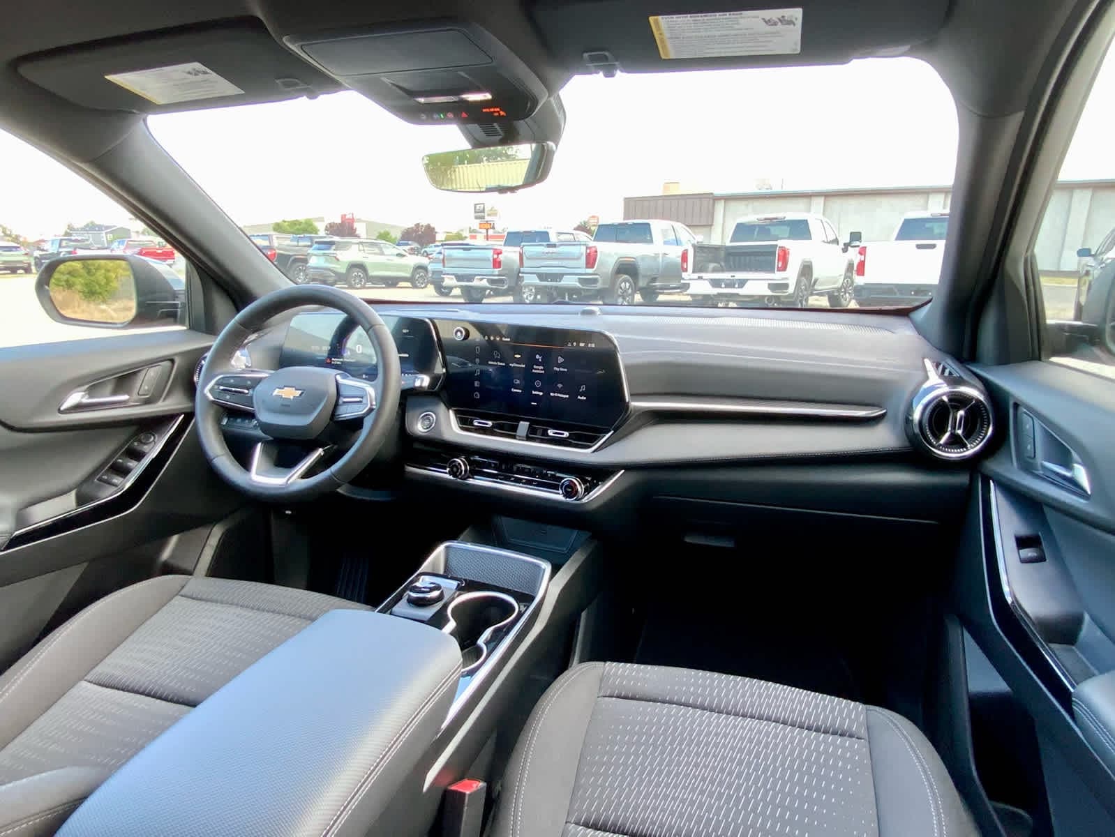 Thumbnail: 2026 Chevrolet Equinox - 36