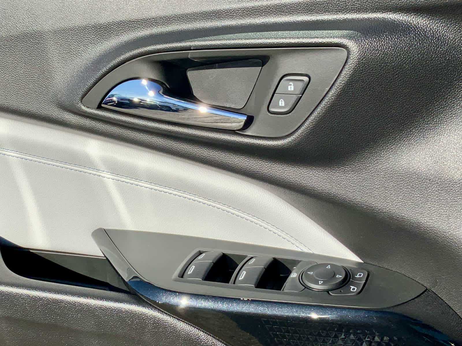 Thumbnail: 2026 Chevrolet Trax - 46