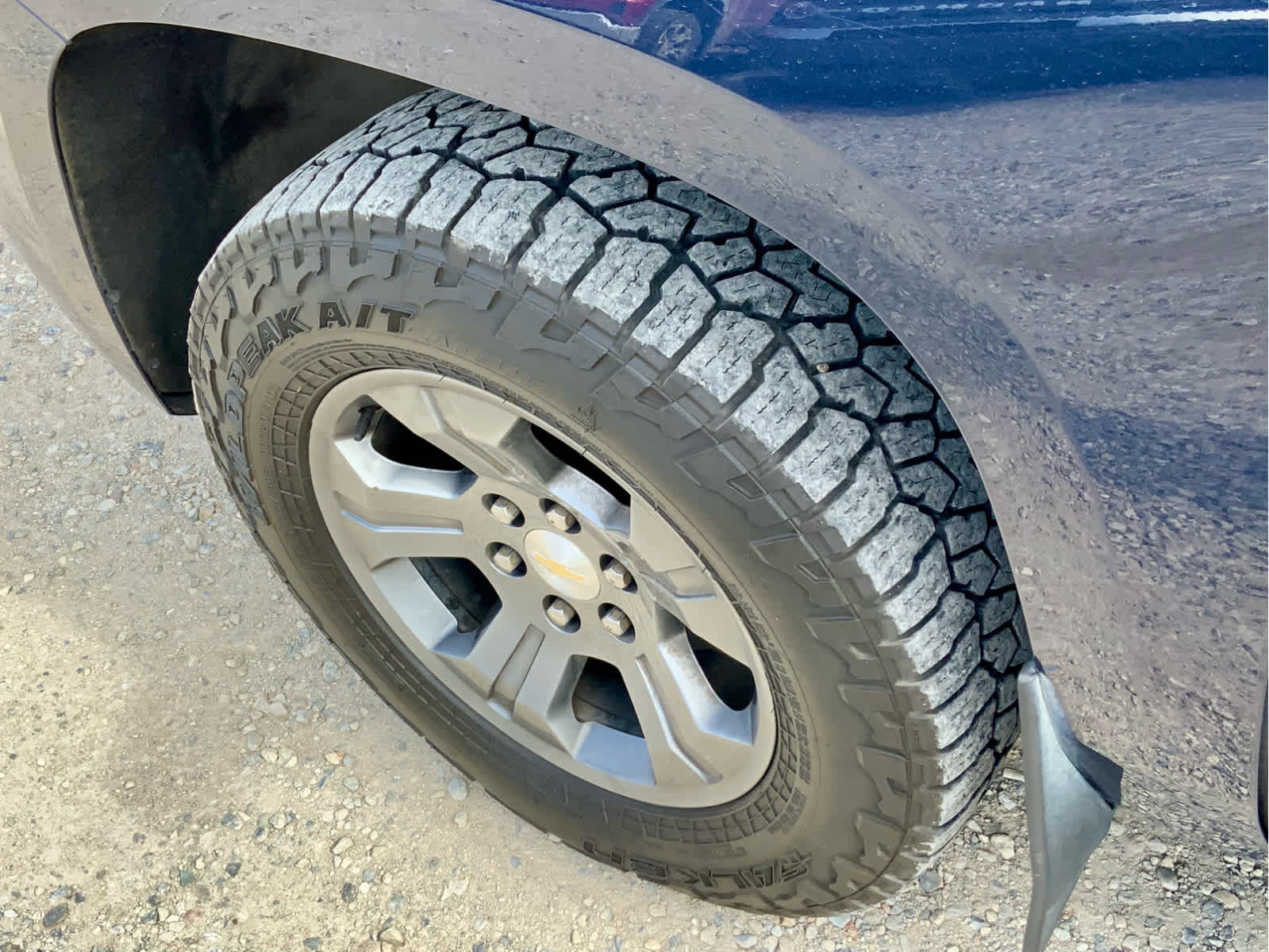 Thumbnail: 2017 Chevrolet Suburban - 16