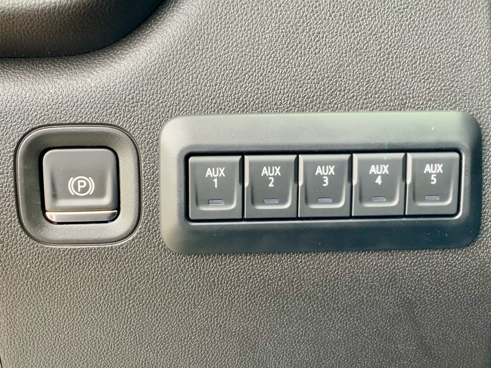 Thumbnail: 2026 GMC Sierra 3500 - 38