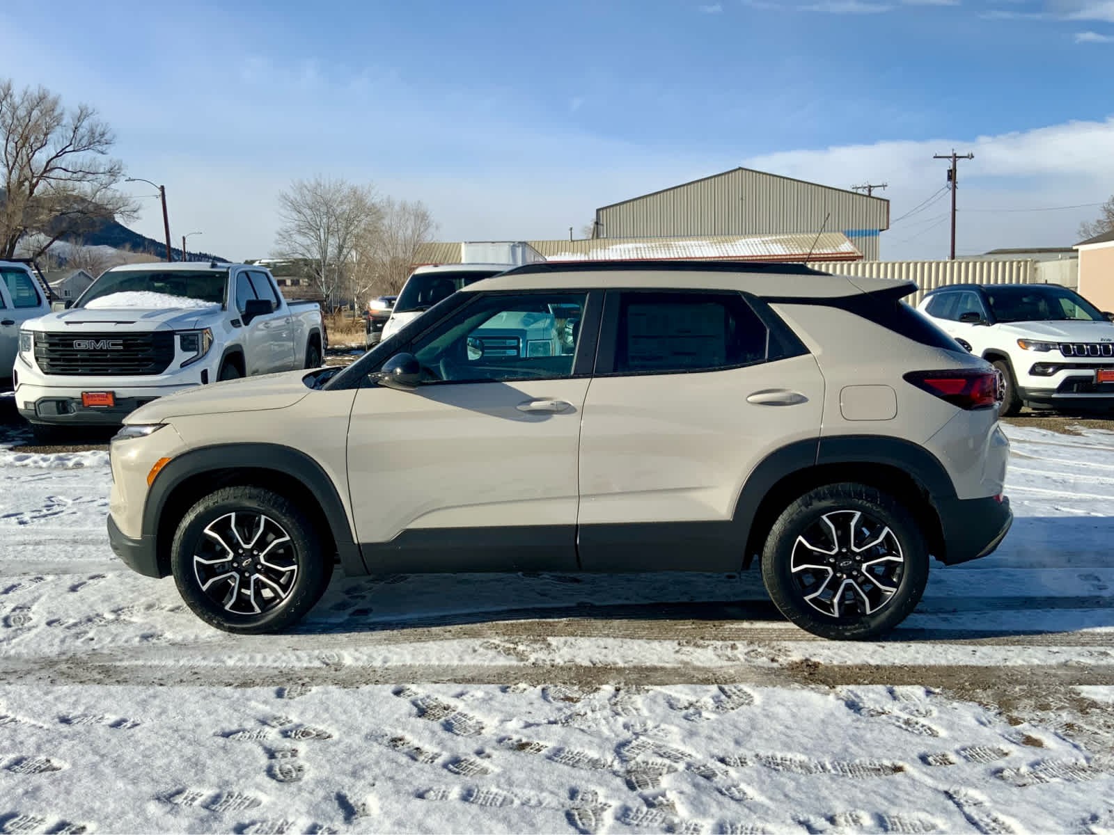 Thumbnail: 2026 Chevrolet TrailBlazer - 2