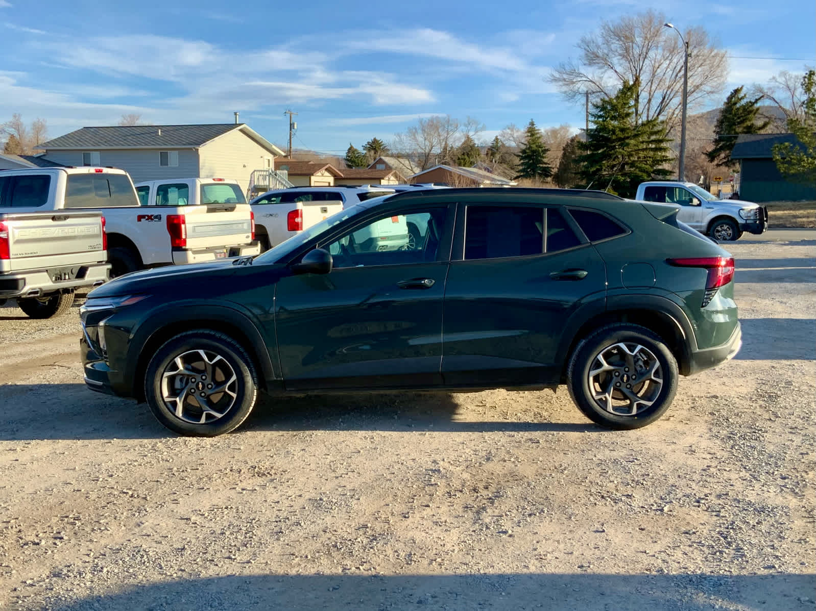 Thumbnail: 2025 Chevrolet Trax - 2