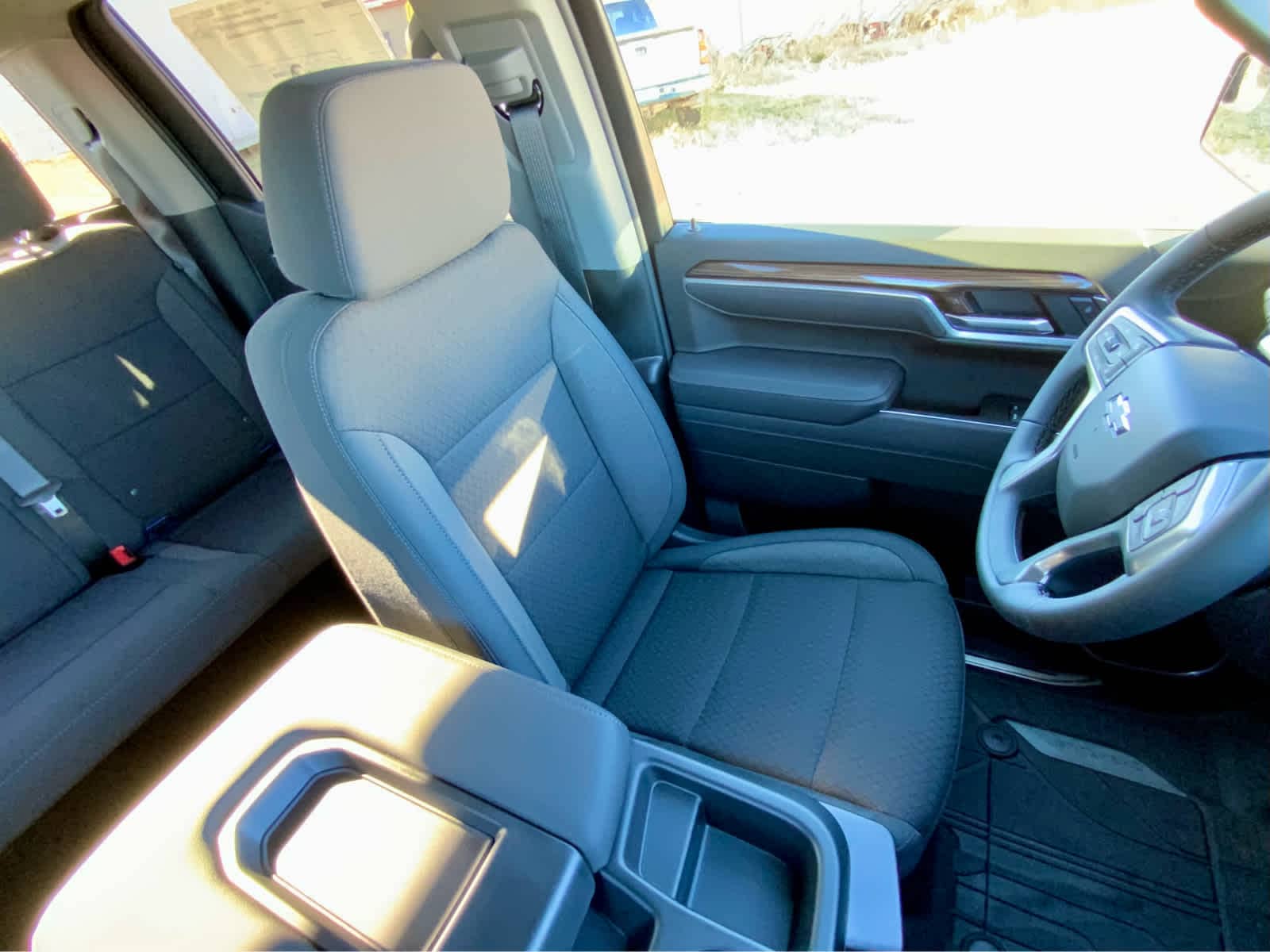 Thumbnail: 2026 Chevrolet Silverado 1500 - 32