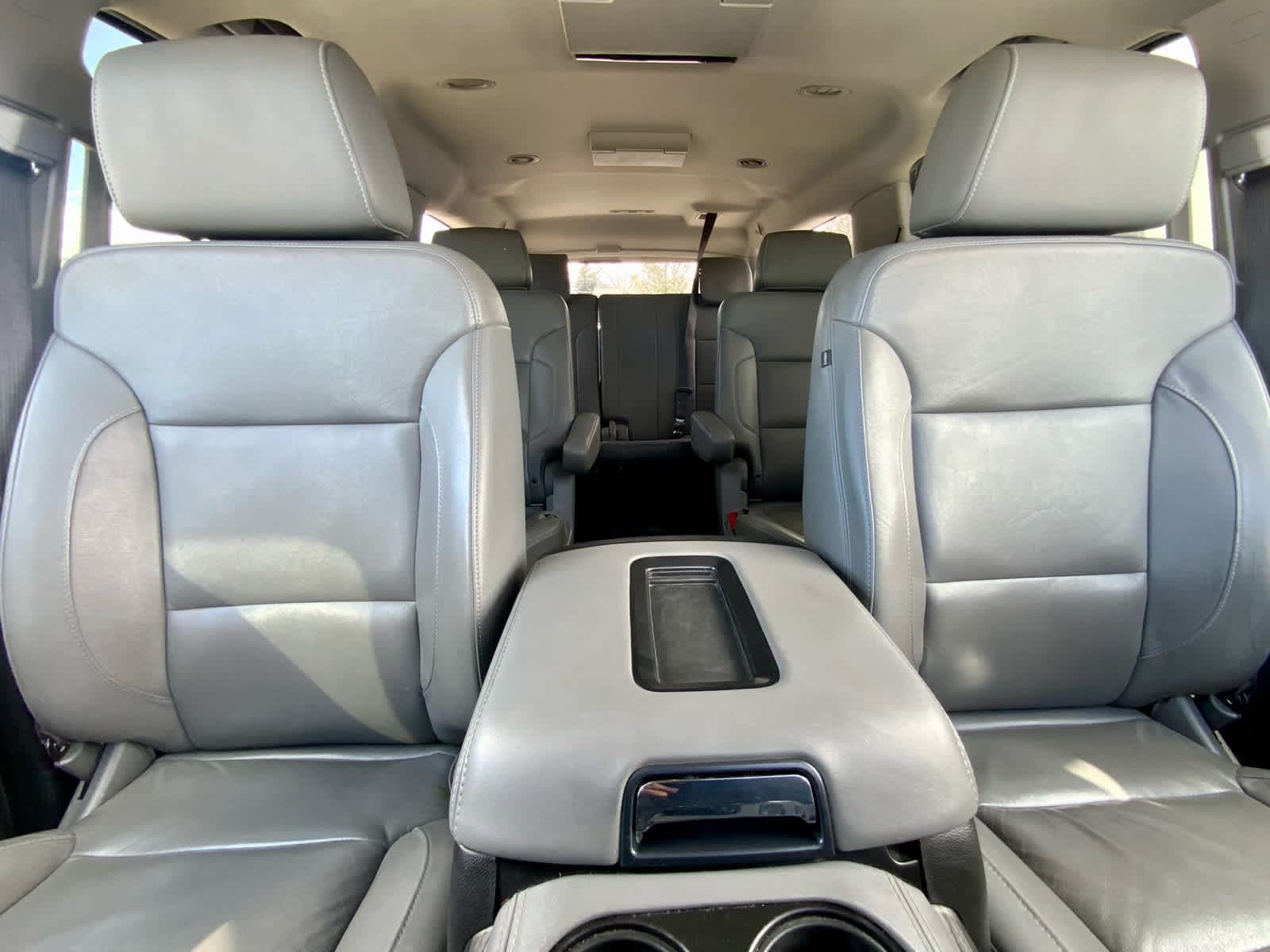 Thumbnail: 2017 Chevrolet Suburban - 32