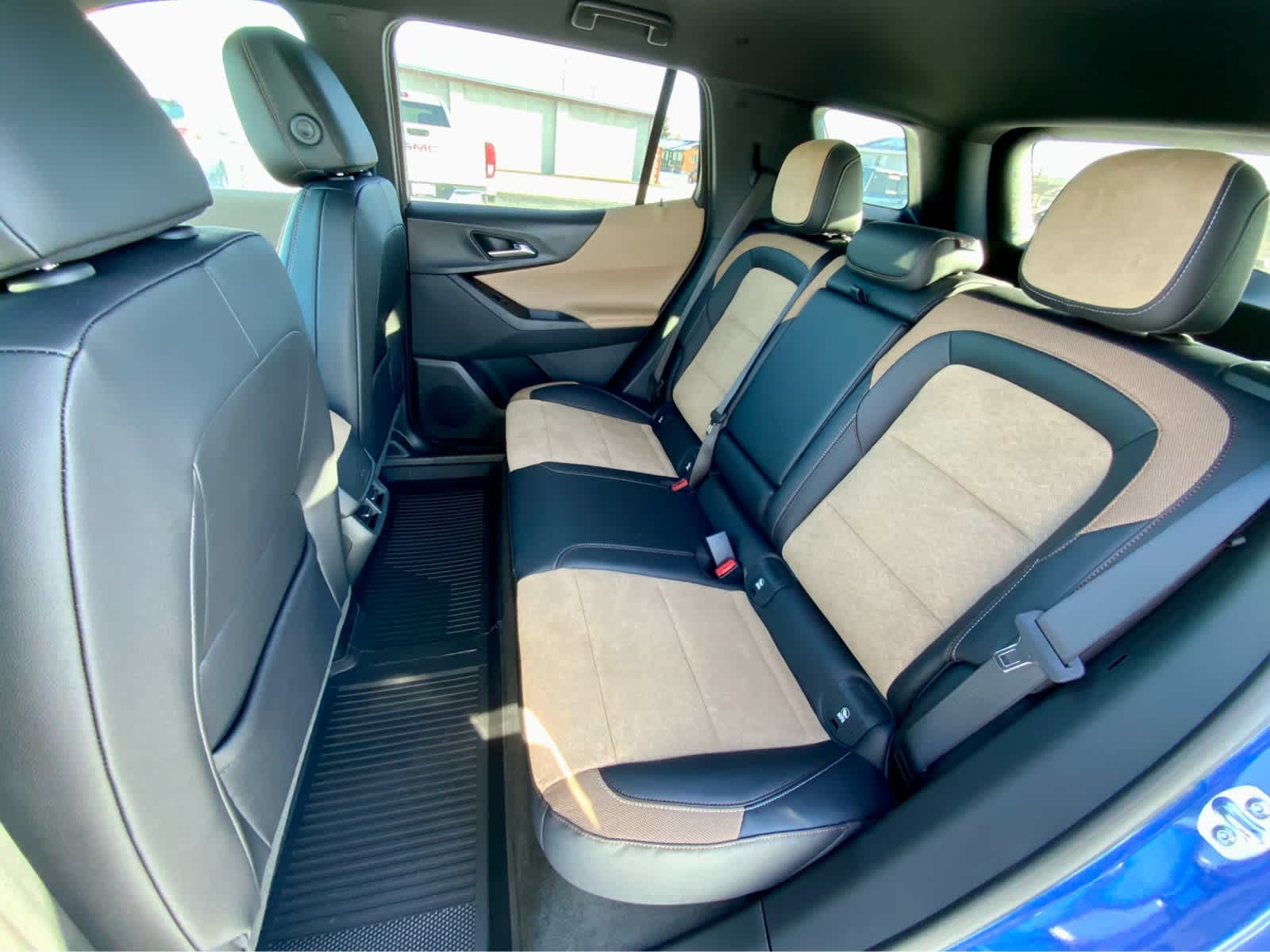 Thumbnail: 2026 Chevrolet Equinox - 25