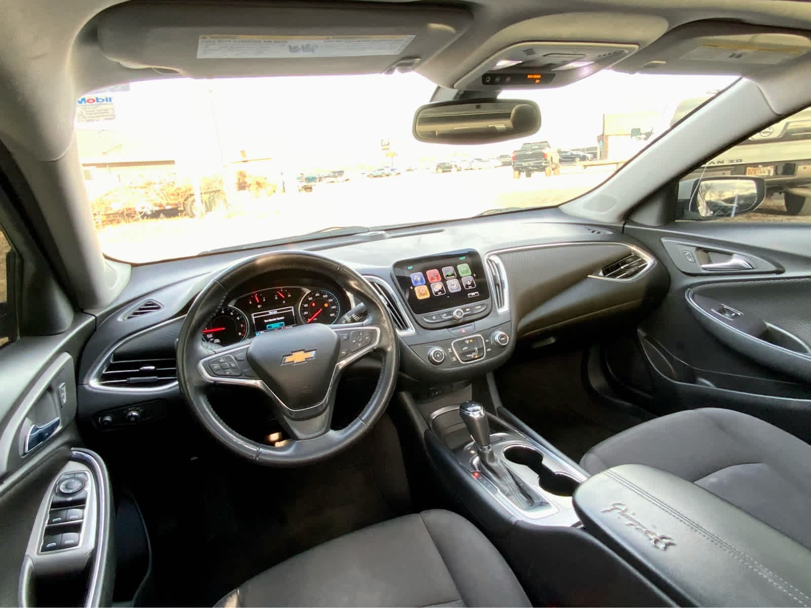 Thumbnail: 2018 Chevrolet Malibu - 33