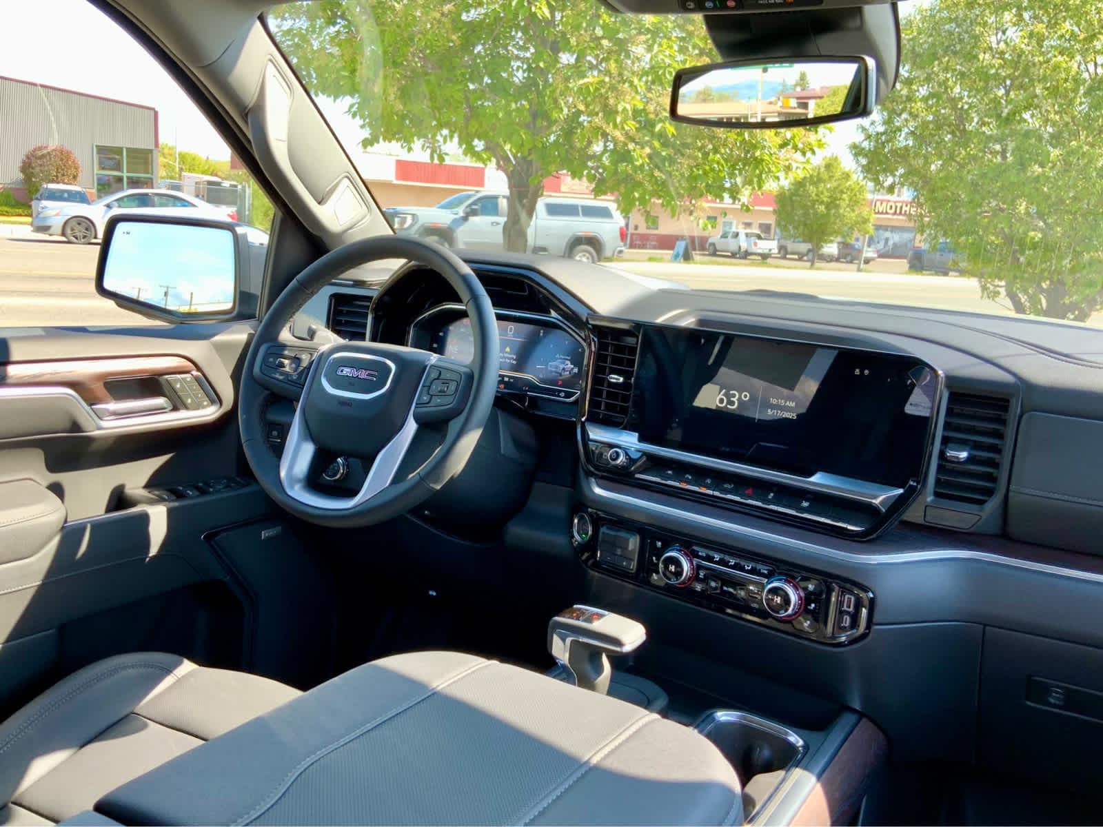 2025 GMC Sierra 1500 SLT 41