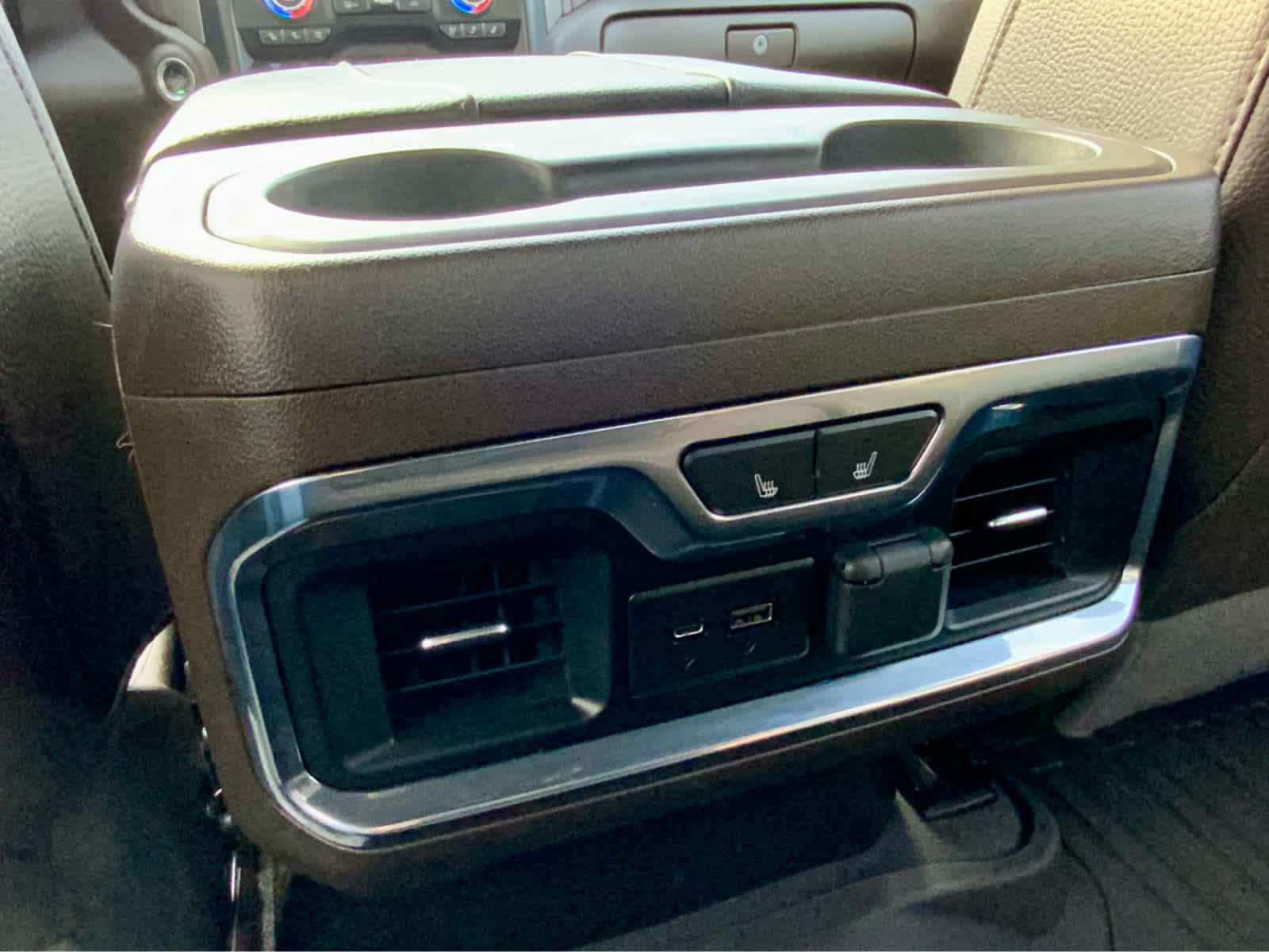 Thumbnail: 2023 GMC Sierra 3500 - 46