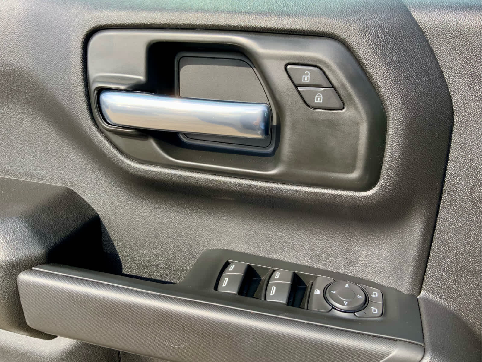 Thumbnail: 2026 Chevrolet Silverado 1500 - 50