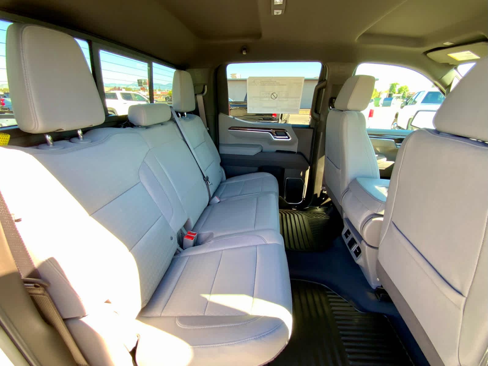 Thumbnail: 2026 Chevrolet Silverado 1500 - 31