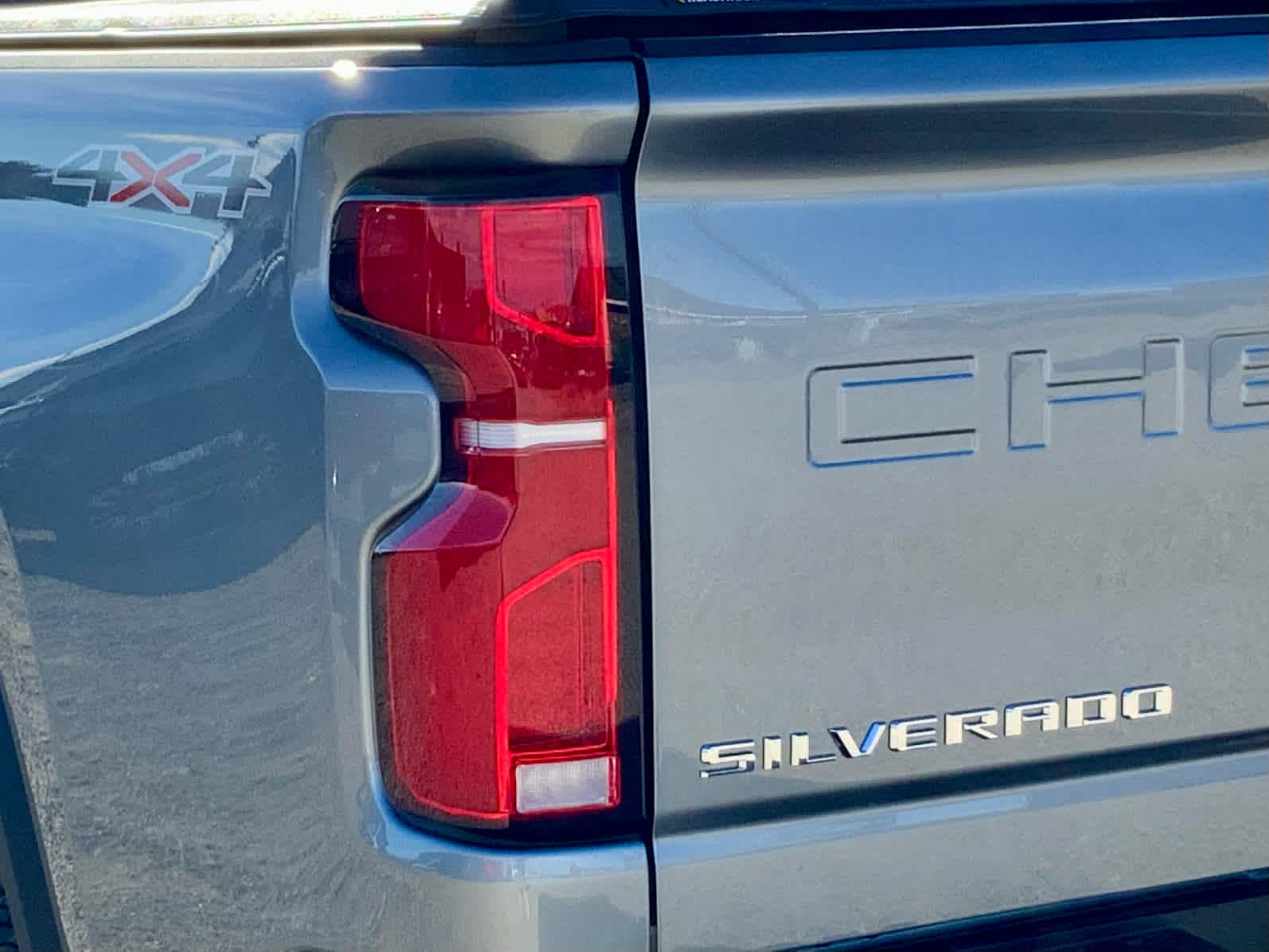 Thumbnail: 2026 Chevrolet Silverado 3500 - 18