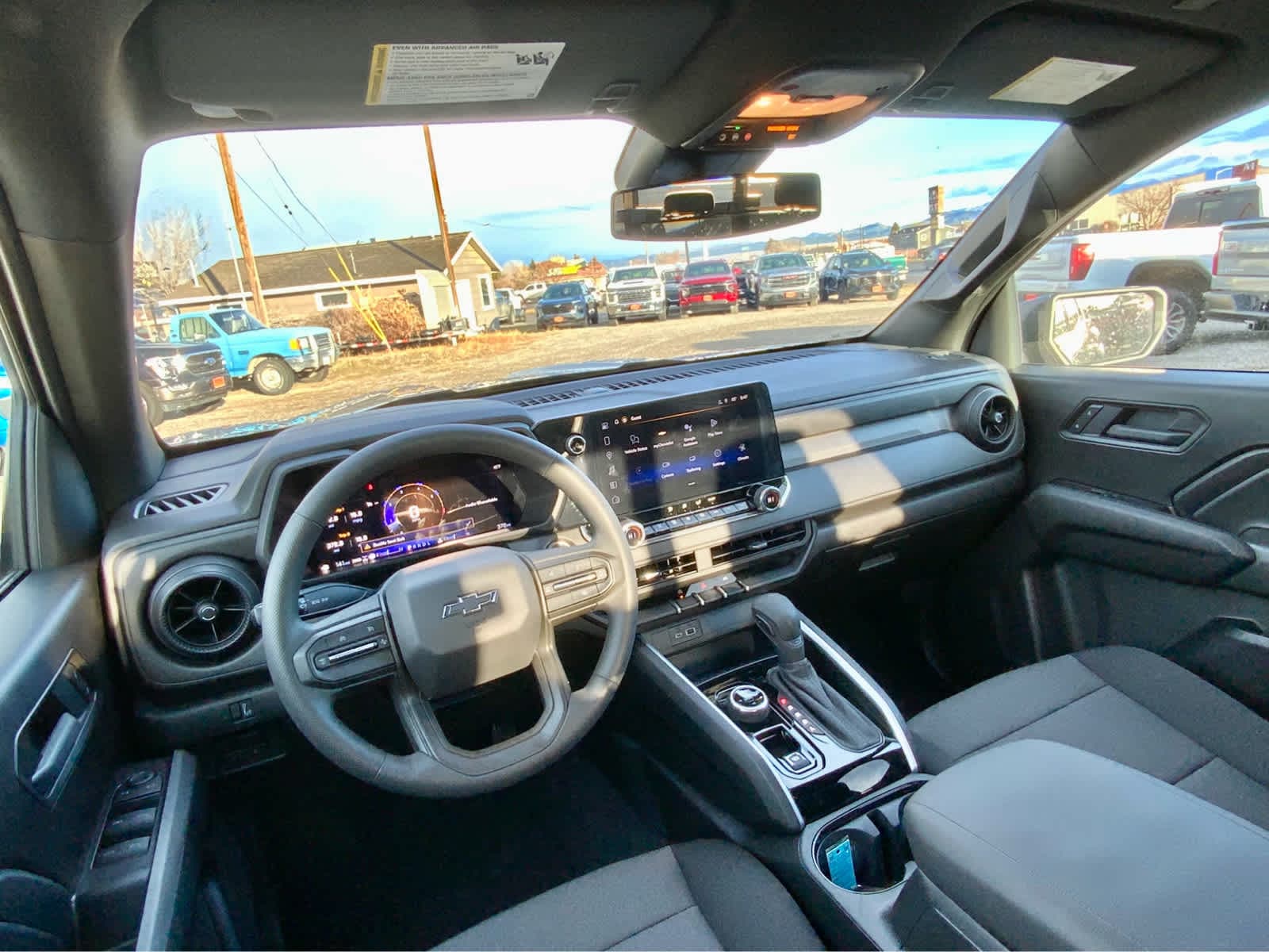 Thumbnail: 2026 Chevrolet Colorado - 30