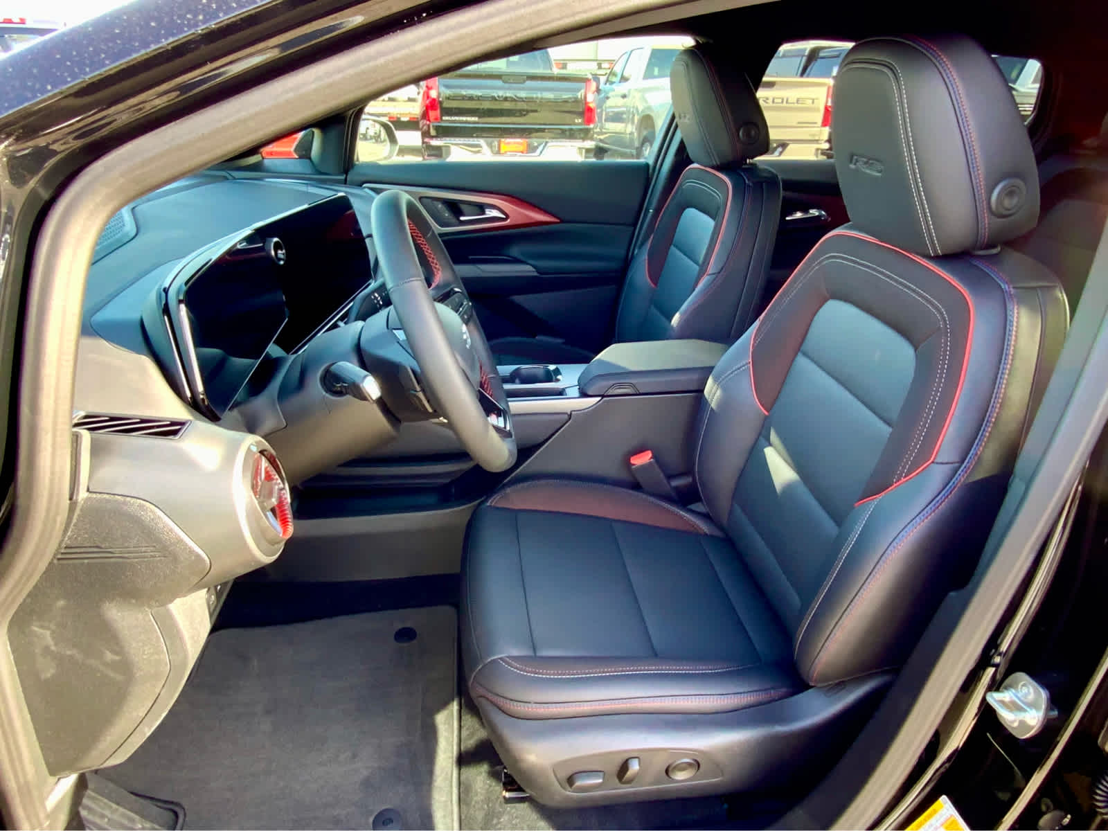 Thumbnail: 2026 Chevrolet Equinox - 21