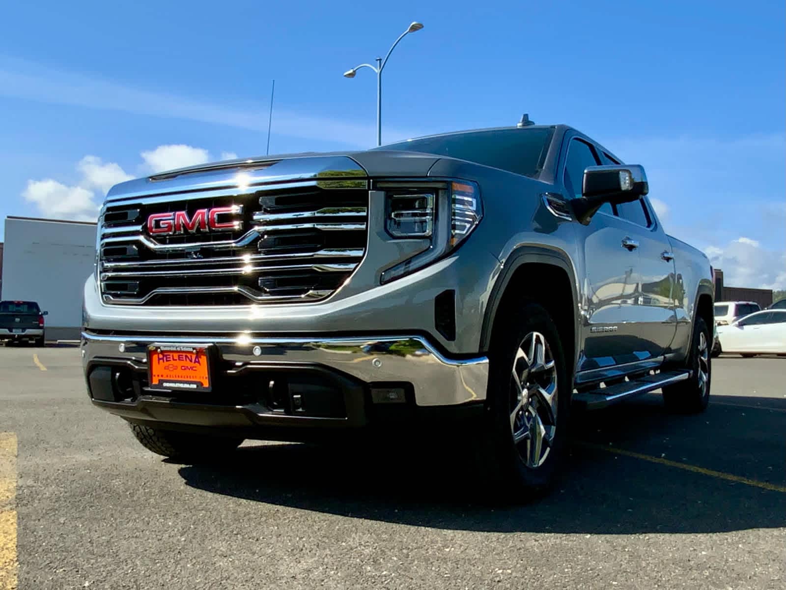 2025 GMC Sierra 1500 SLT 10