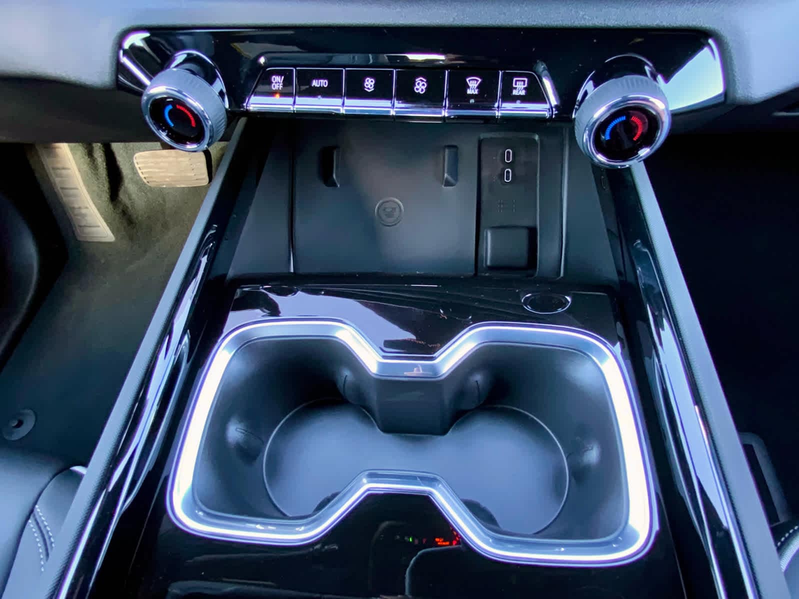 Thumbnail: 2026 Chevrolet Silverado EV - 49
