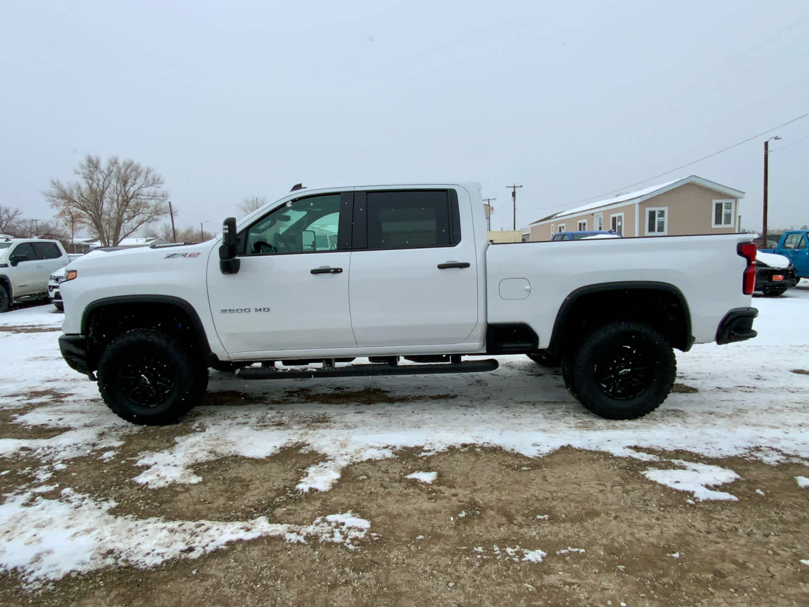 2026 Chevrolet Silverado 2500HD ZR2 photo 2