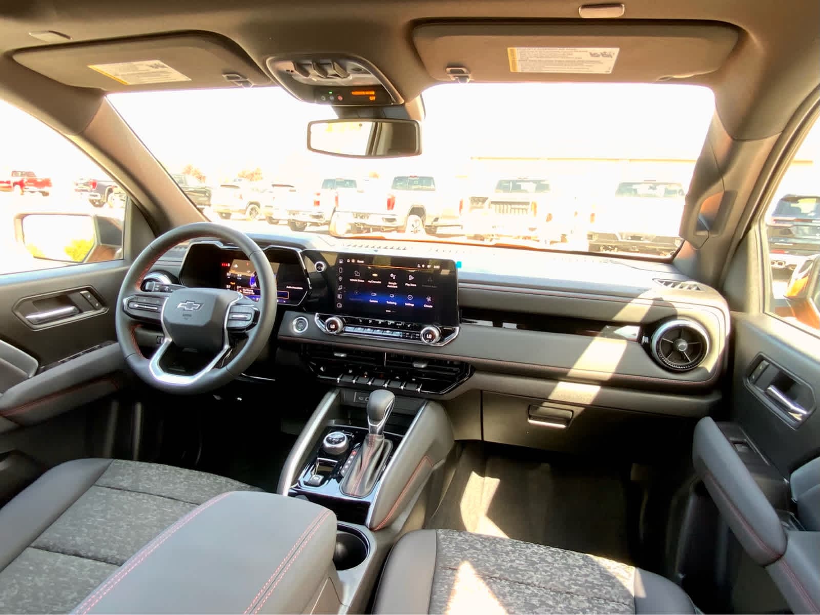 Thumbnail: 2026 Chevrolet Colorado - 37