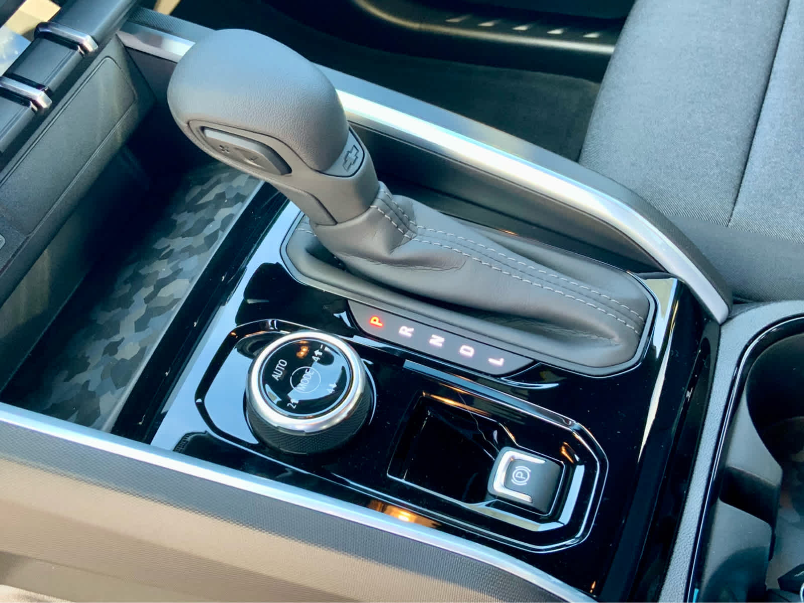 Thumbnail: 2026 Chevrolet Colorado - 45