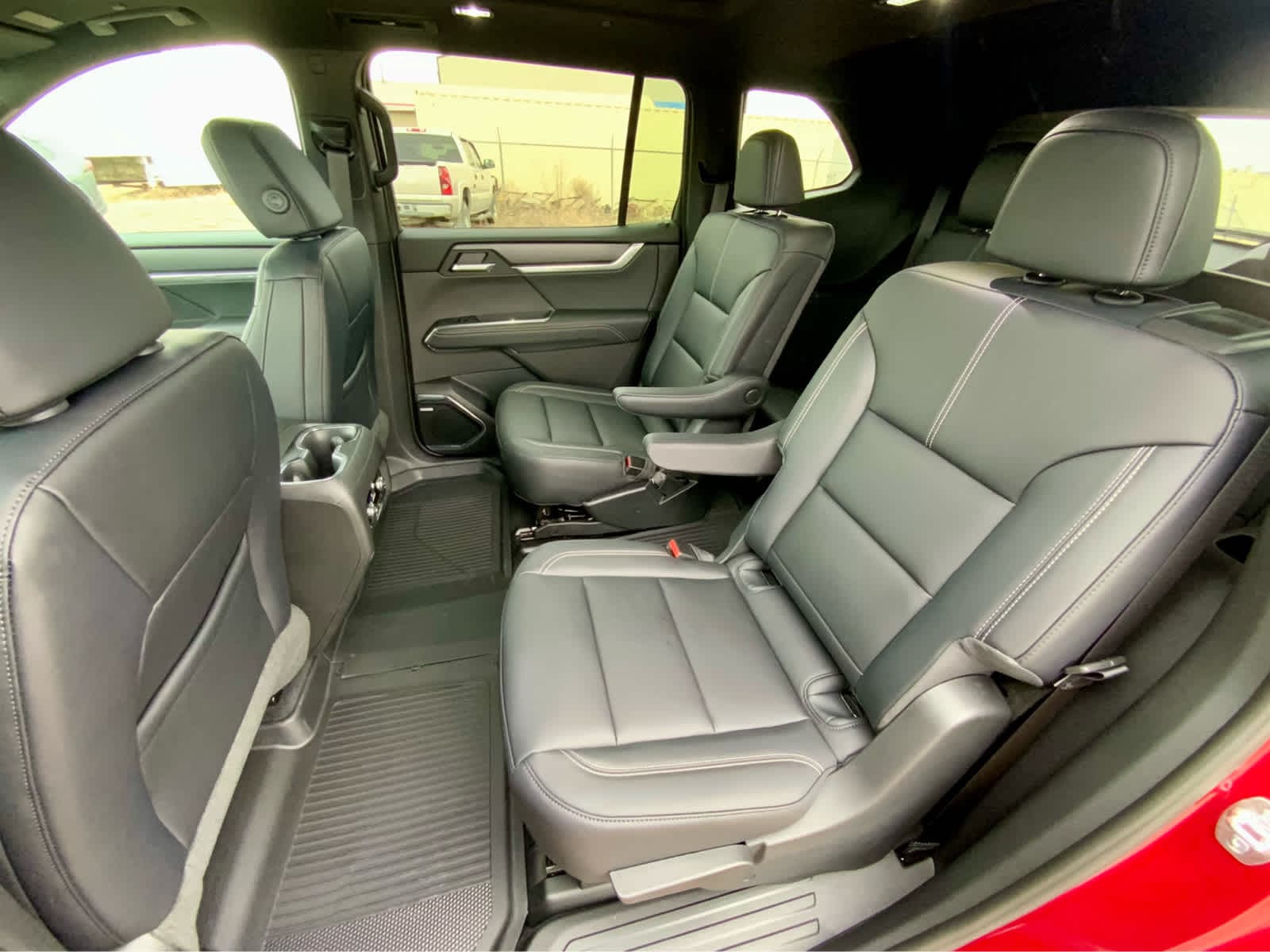 Thumbnail: 2026 GMC Acadia - 26