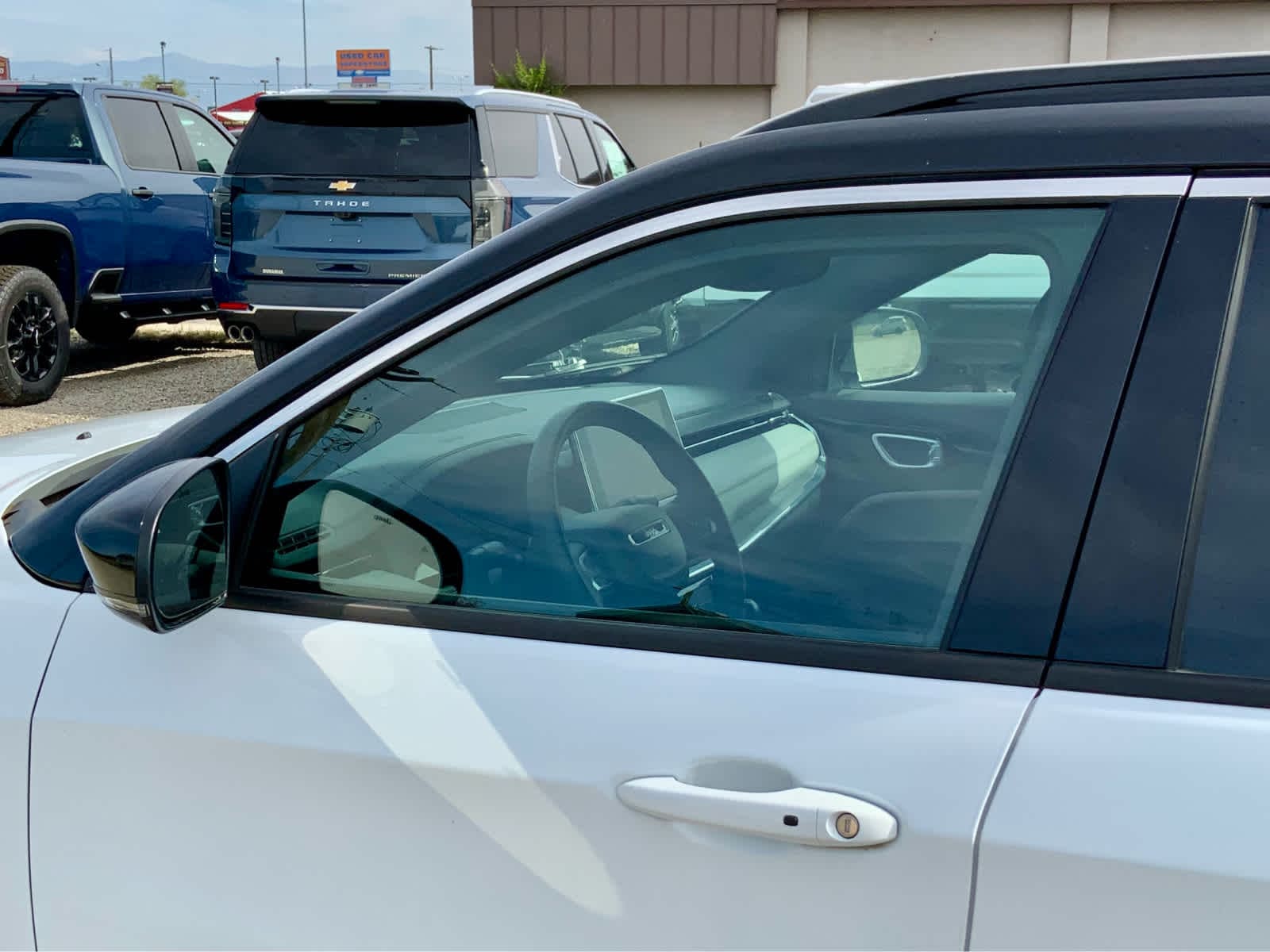 Thumbnail: 2023 Jeep Compass - 14