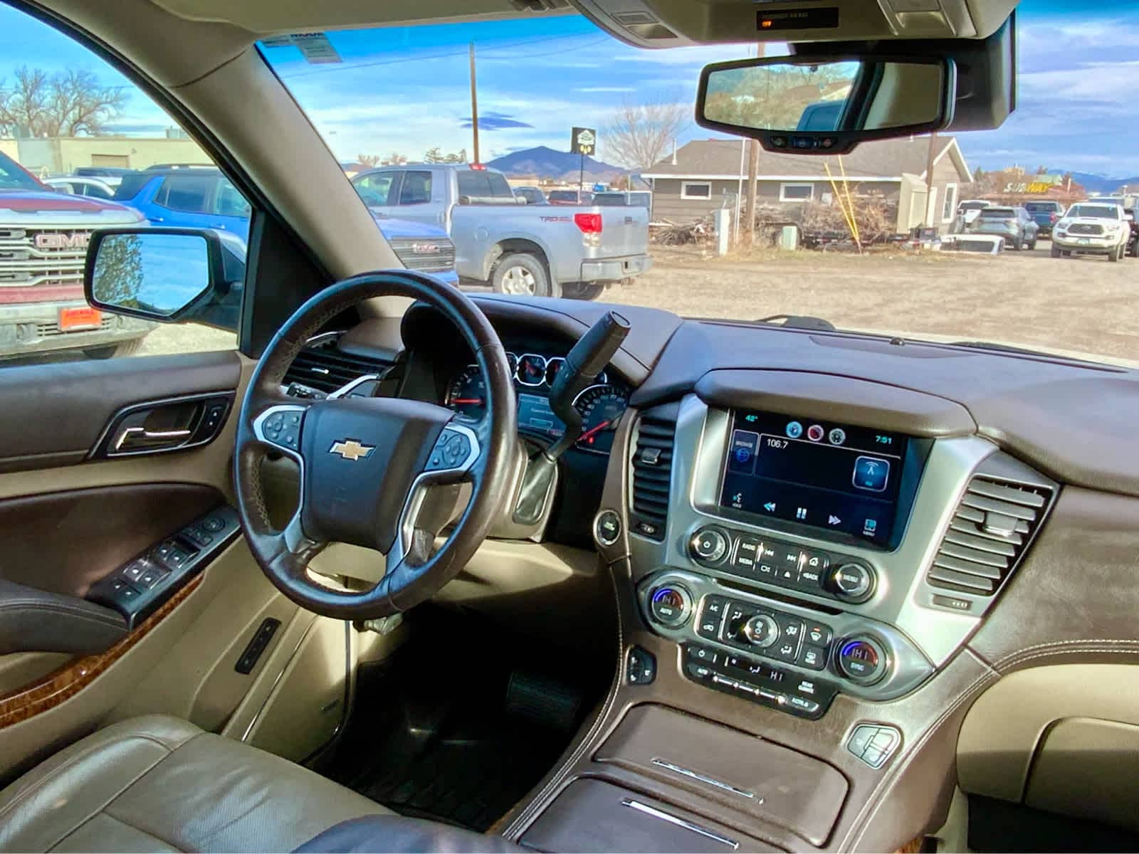 Thumbnail: 2015 Chevrolet Tahoe - 33