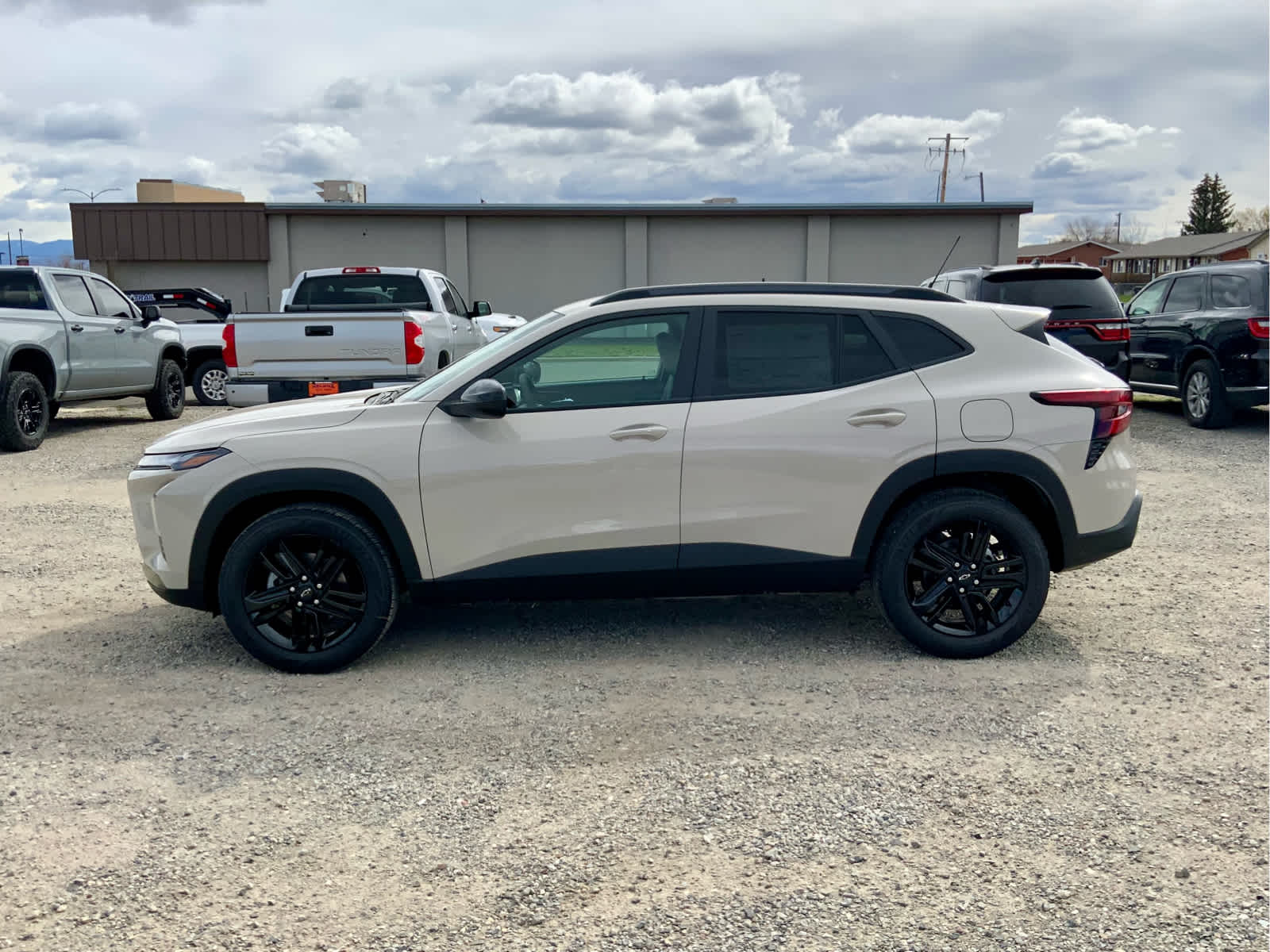 Thumbnail: 2026 Chevrolet Trax - 2