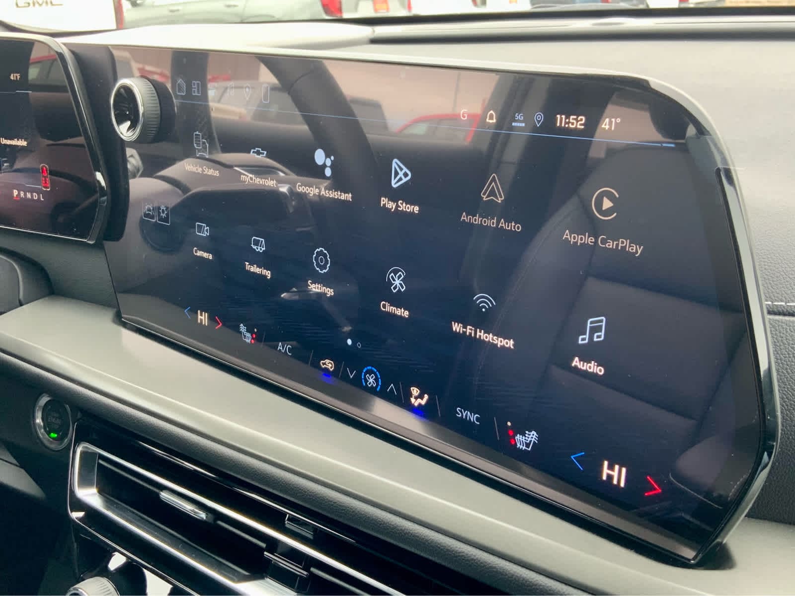 Thumbnail: 2026 Chevrolet Traverse - 45