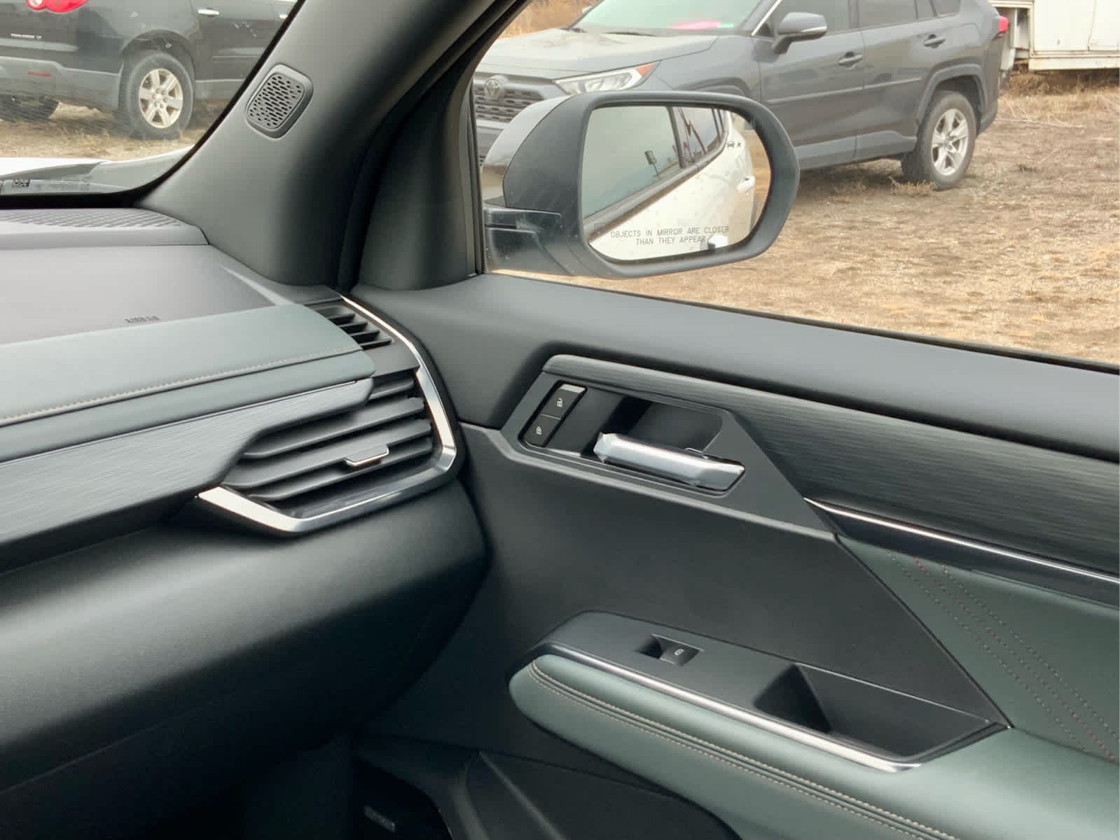 Thumbnail: 2026 GMC Acadia - 40