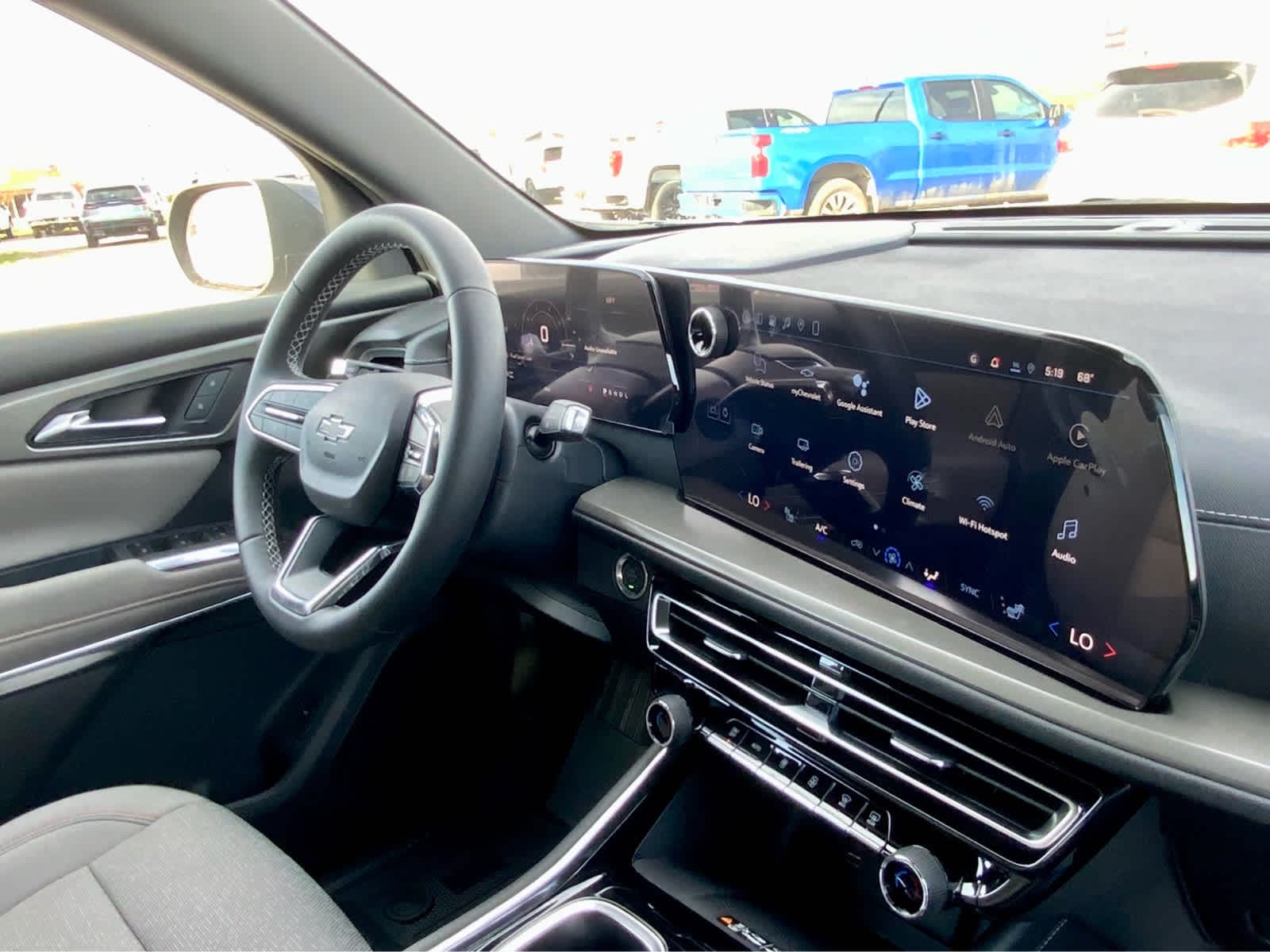 Thumbnail: 2026 Chevrolet Traverse - 41