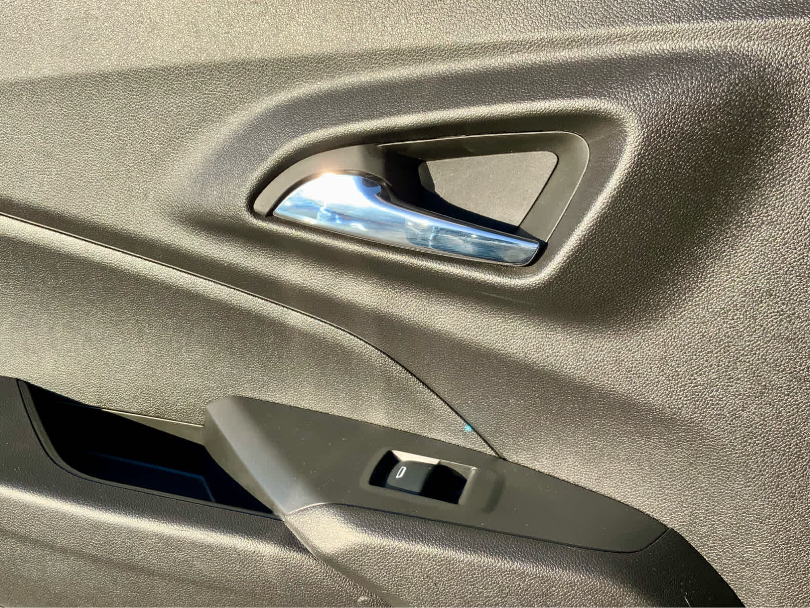 Thumbnail: 2025 Chevrolet Trax - 47