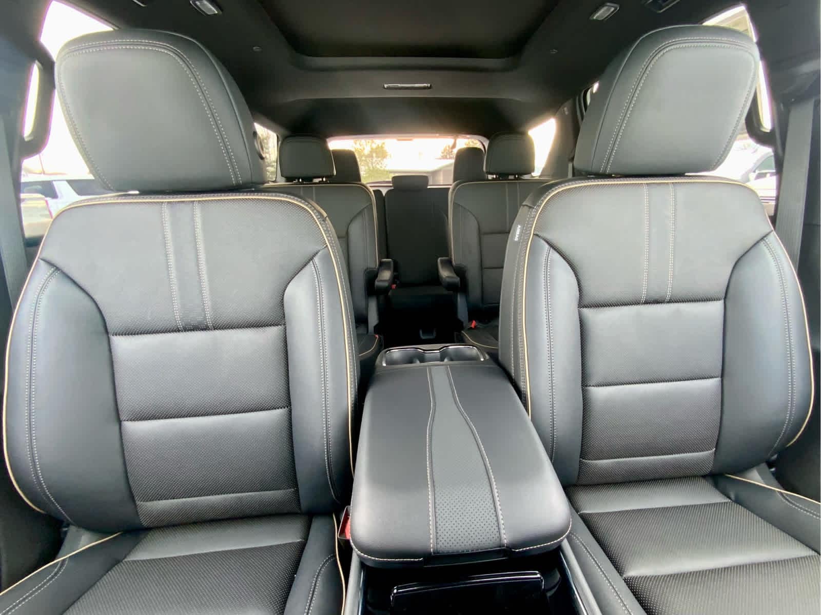 Thumbnail: 2026 Chevrolet Traverse - 36