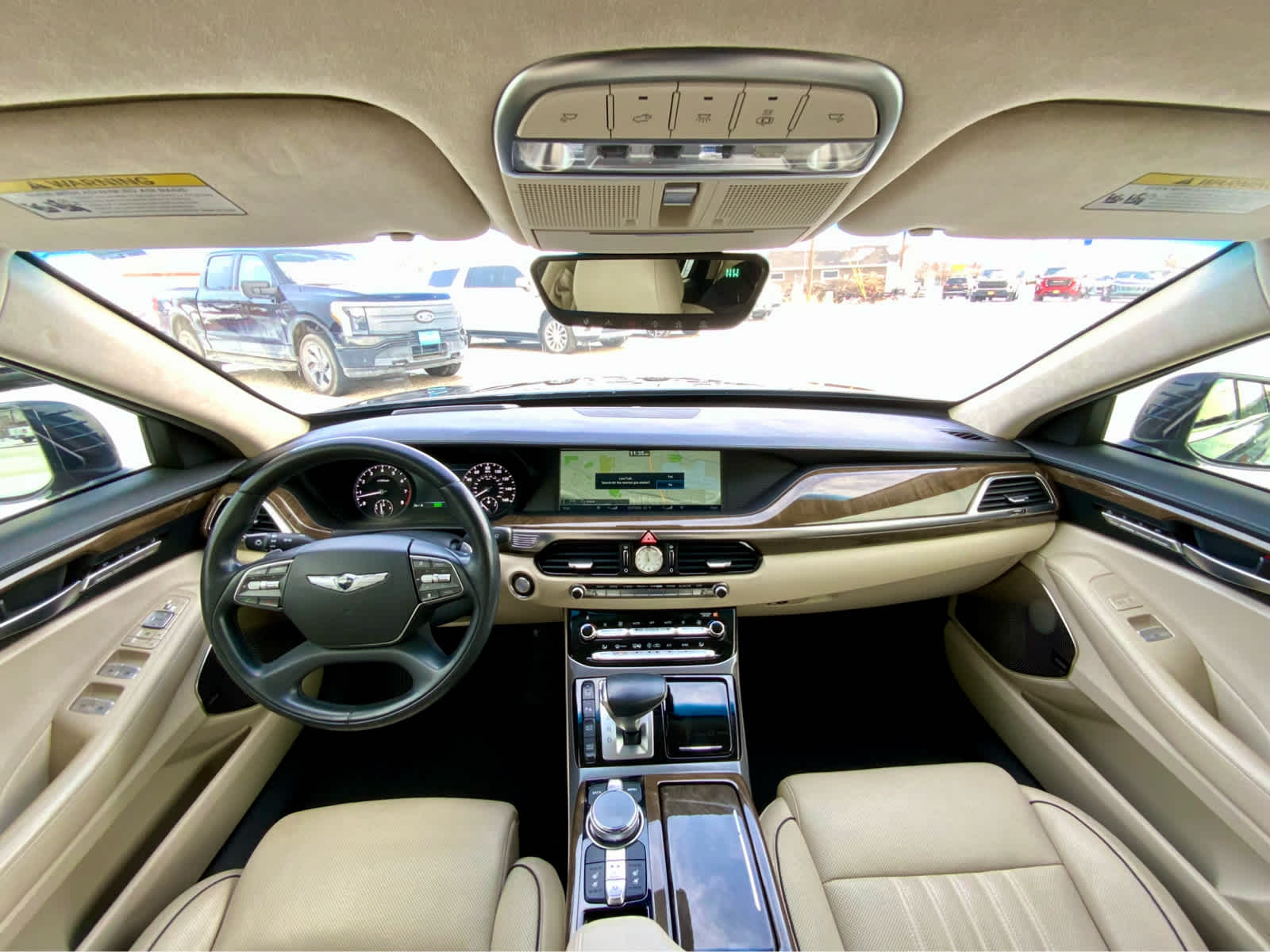 Thumbnail: 2017 Genesis G90 - 33