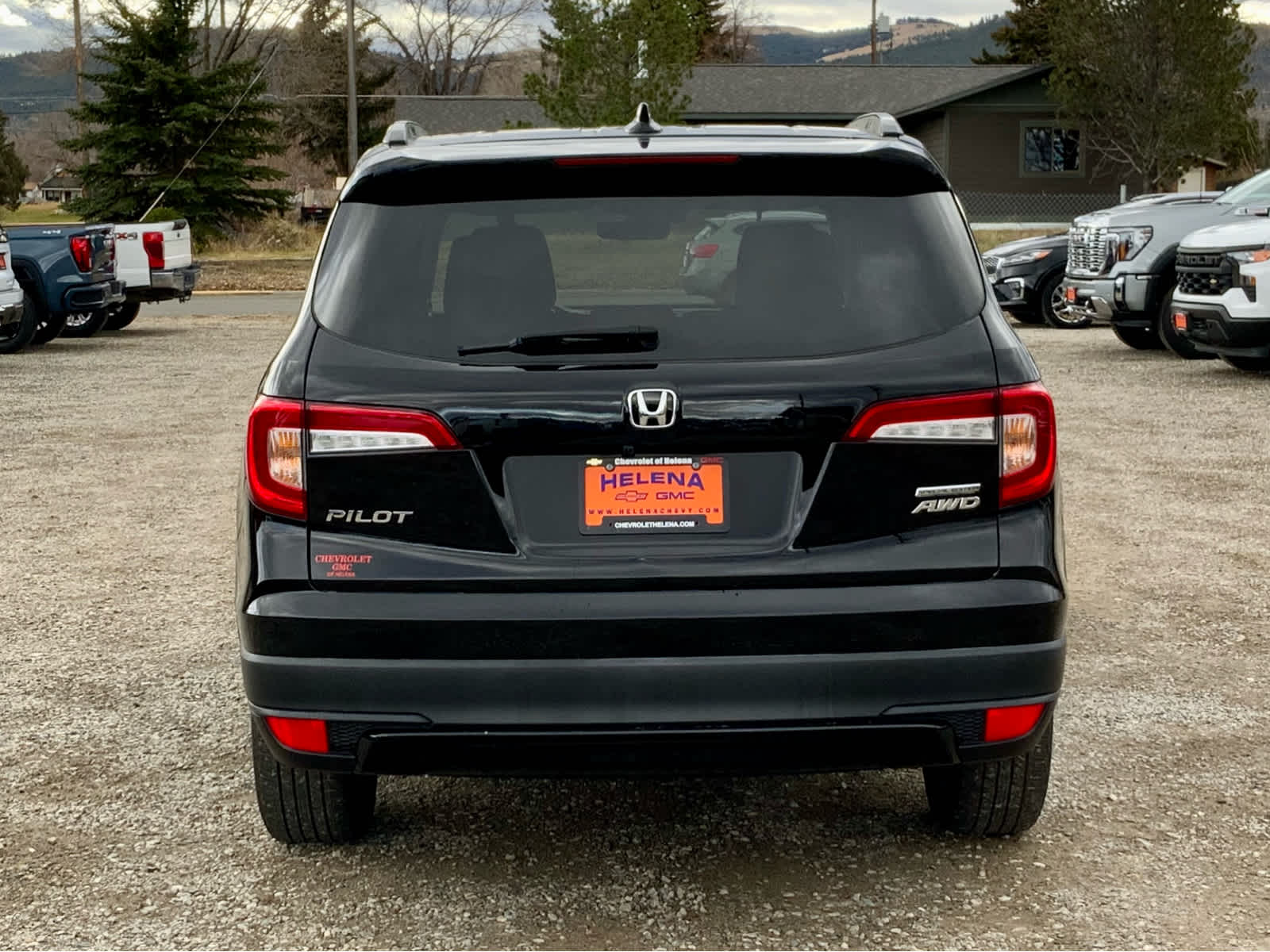 2022 Honda Pilot Special Edition photo 3