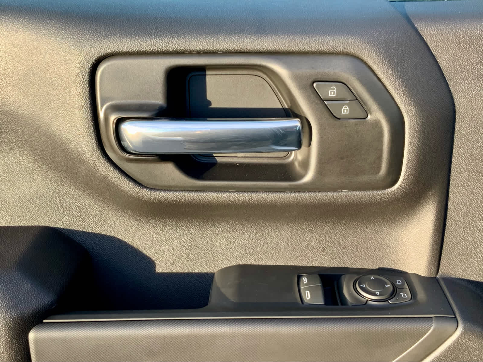 Thumbnail: 2026 Chevrolet Silverado 1500 - 42